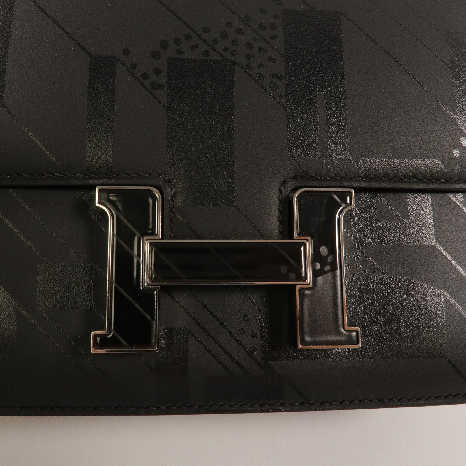 HERMES Sombrero皮革Mini Constance On A Summer Night肩背袋Noir