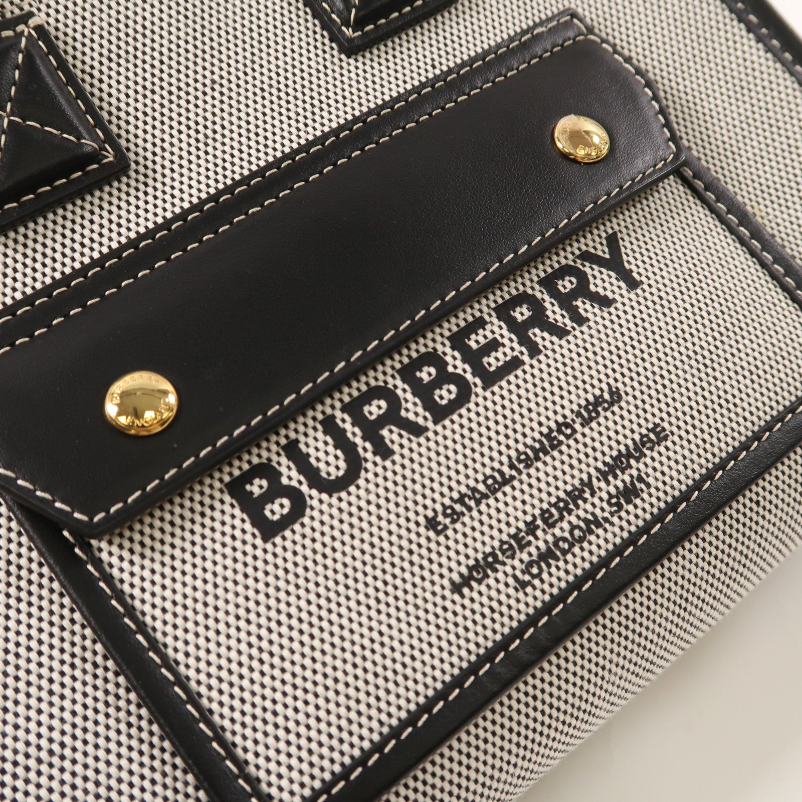 BURBERRY 帆布/皮革Mini Freya金扣手挽肩背兩用袋黑色/灰色