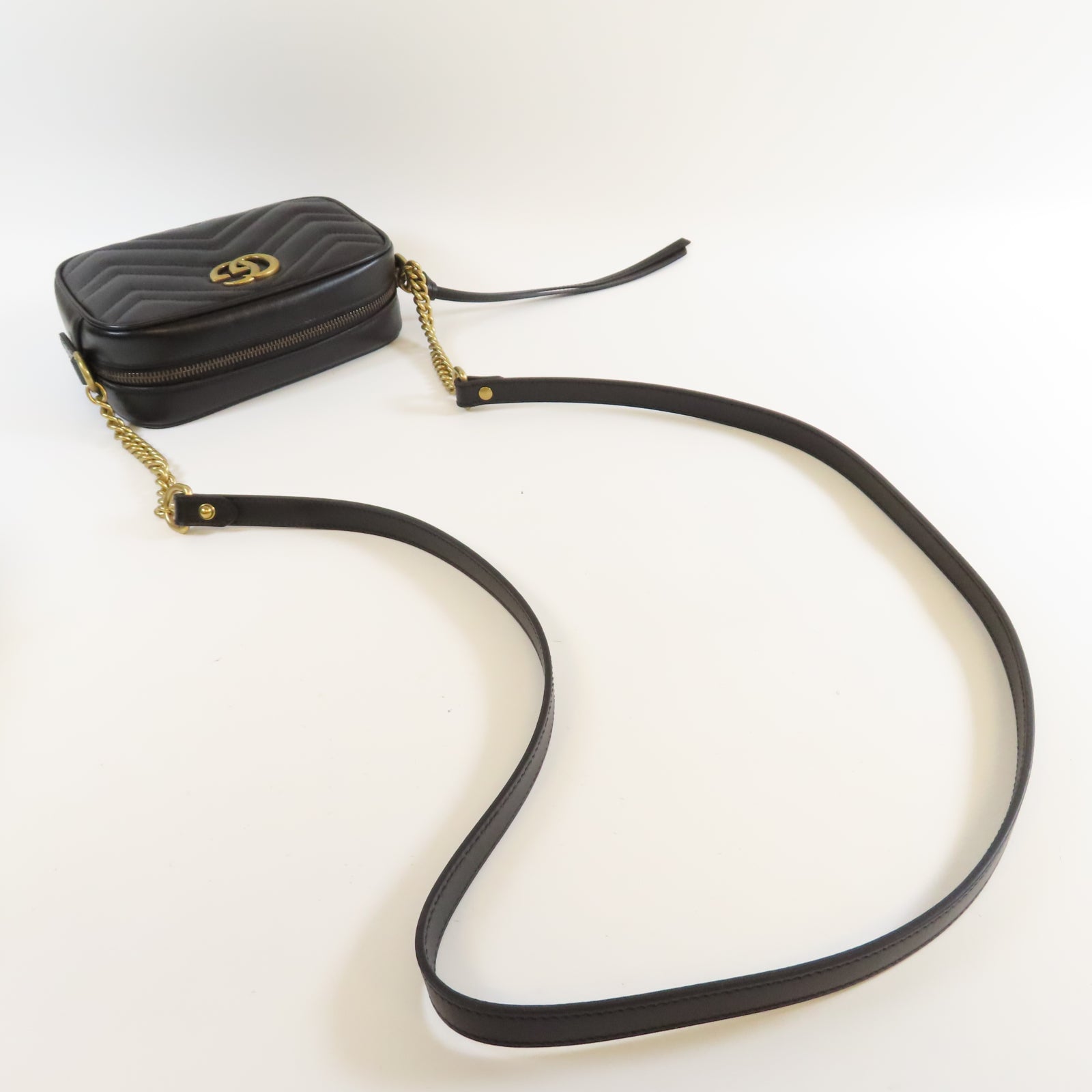 GUCCI 【激減優惠】牛皮皮革GG Marmont金扣肩背袋黑色
