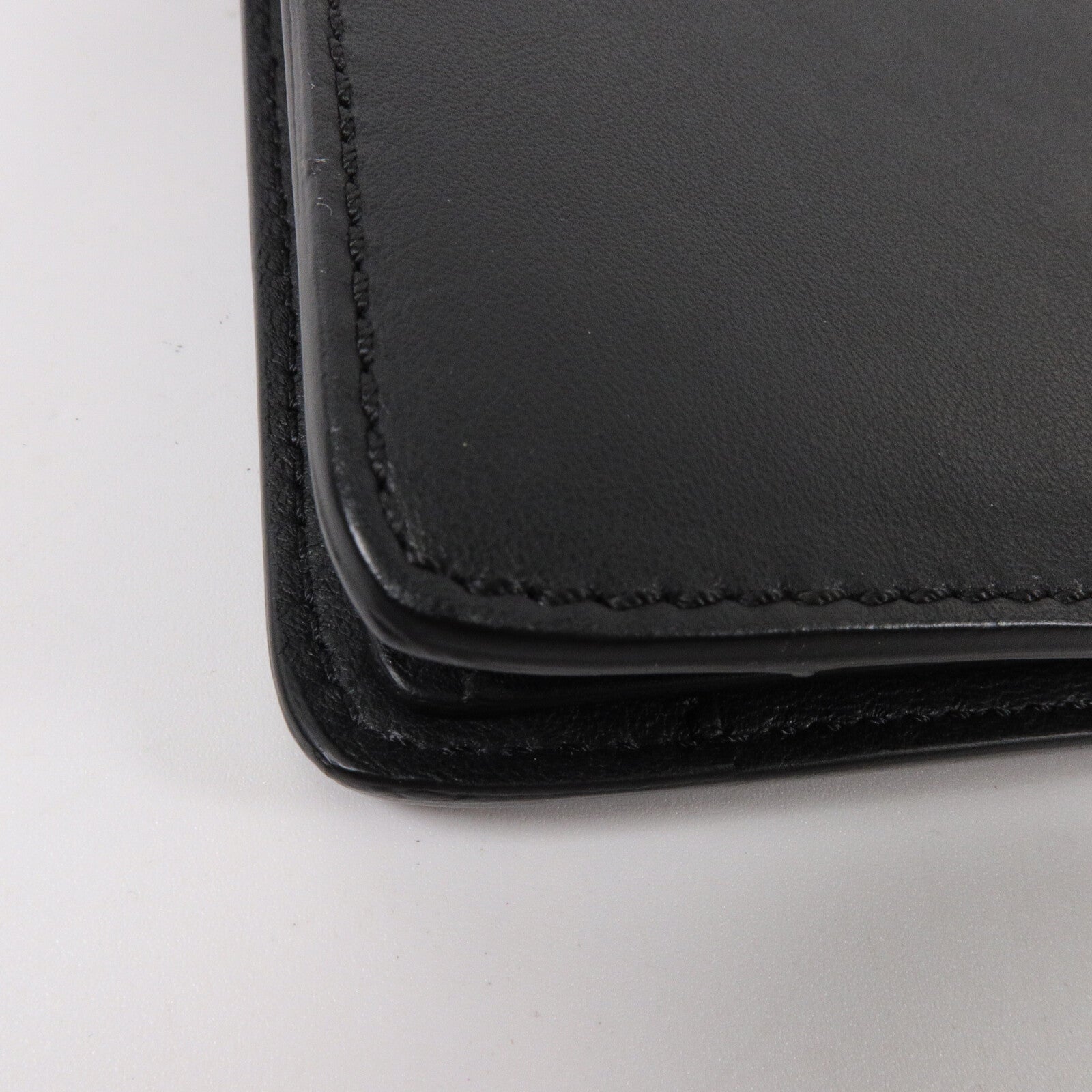 FENDI 牛皮皮革Pouch手提包