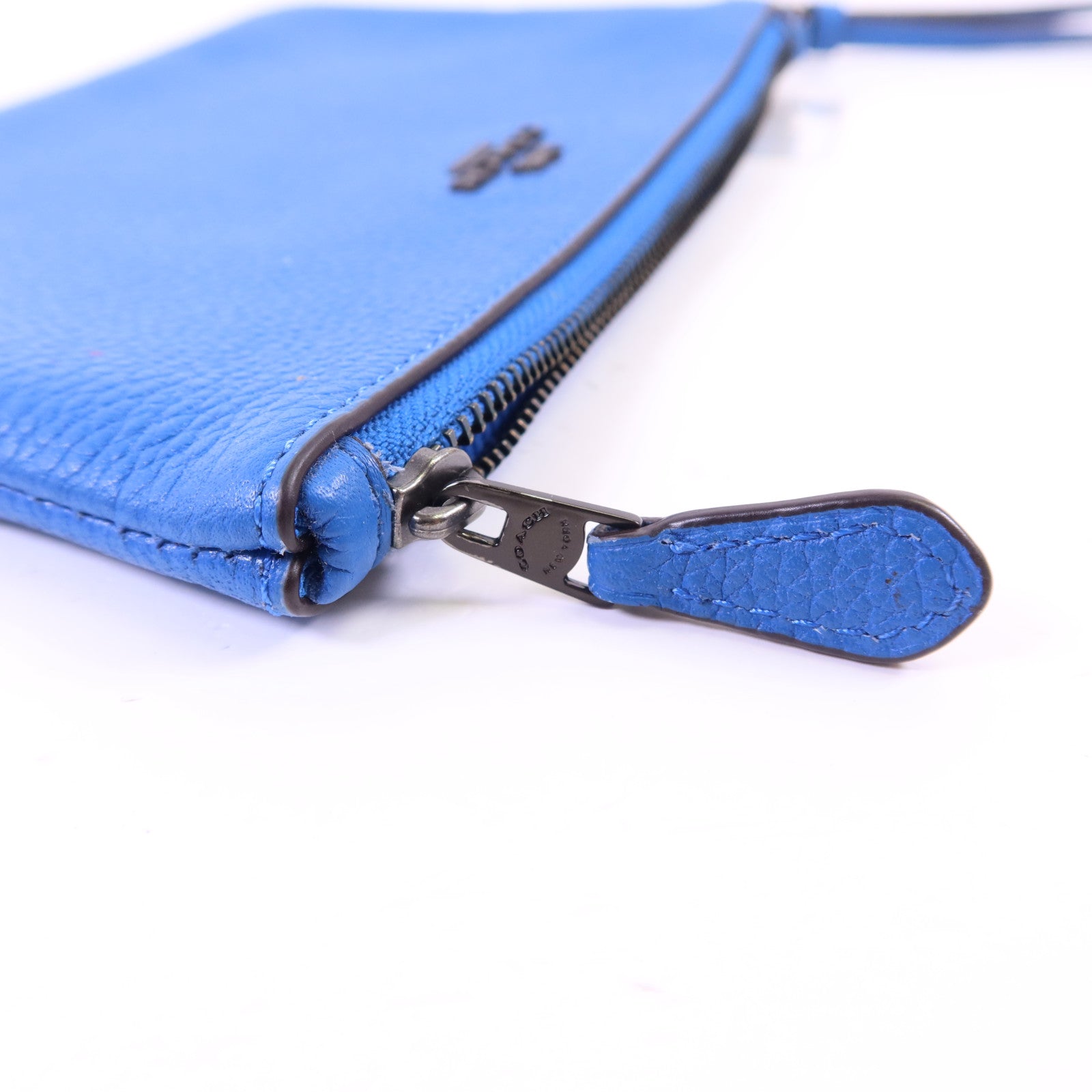 COACH 牛皮皮革Pouch手拿包