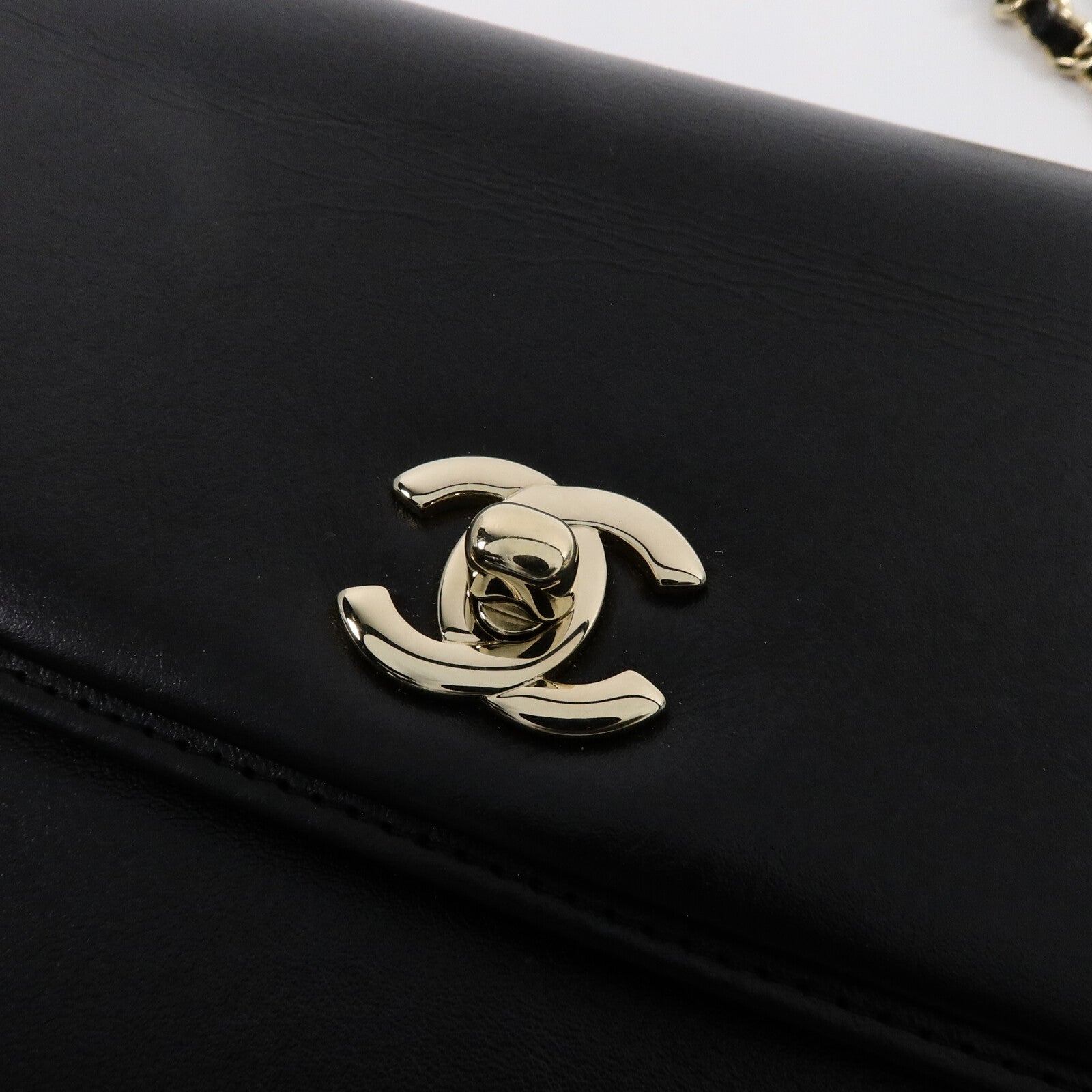 CHANEL 牛皮皮革Square Frame Flap鏈帶肩背袋