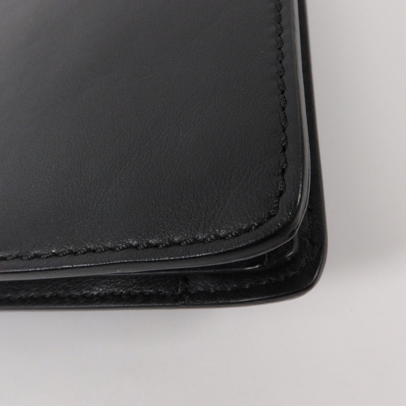 FENDI 牛皮皮革Pouch手提包