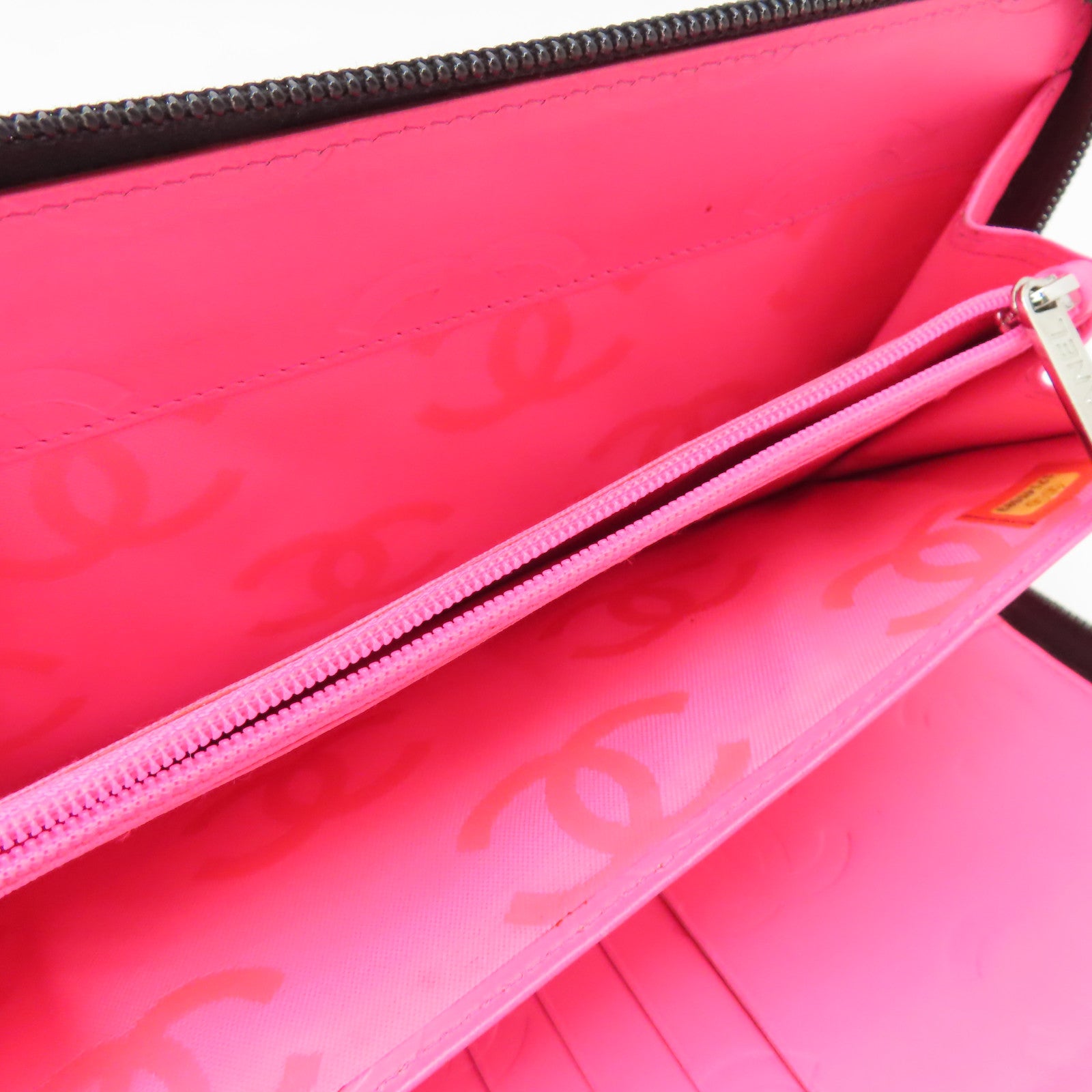 CHANEL 【激減優惠】菱格牛皮皮革Combon Line Wallet銀扣長錢包黑色