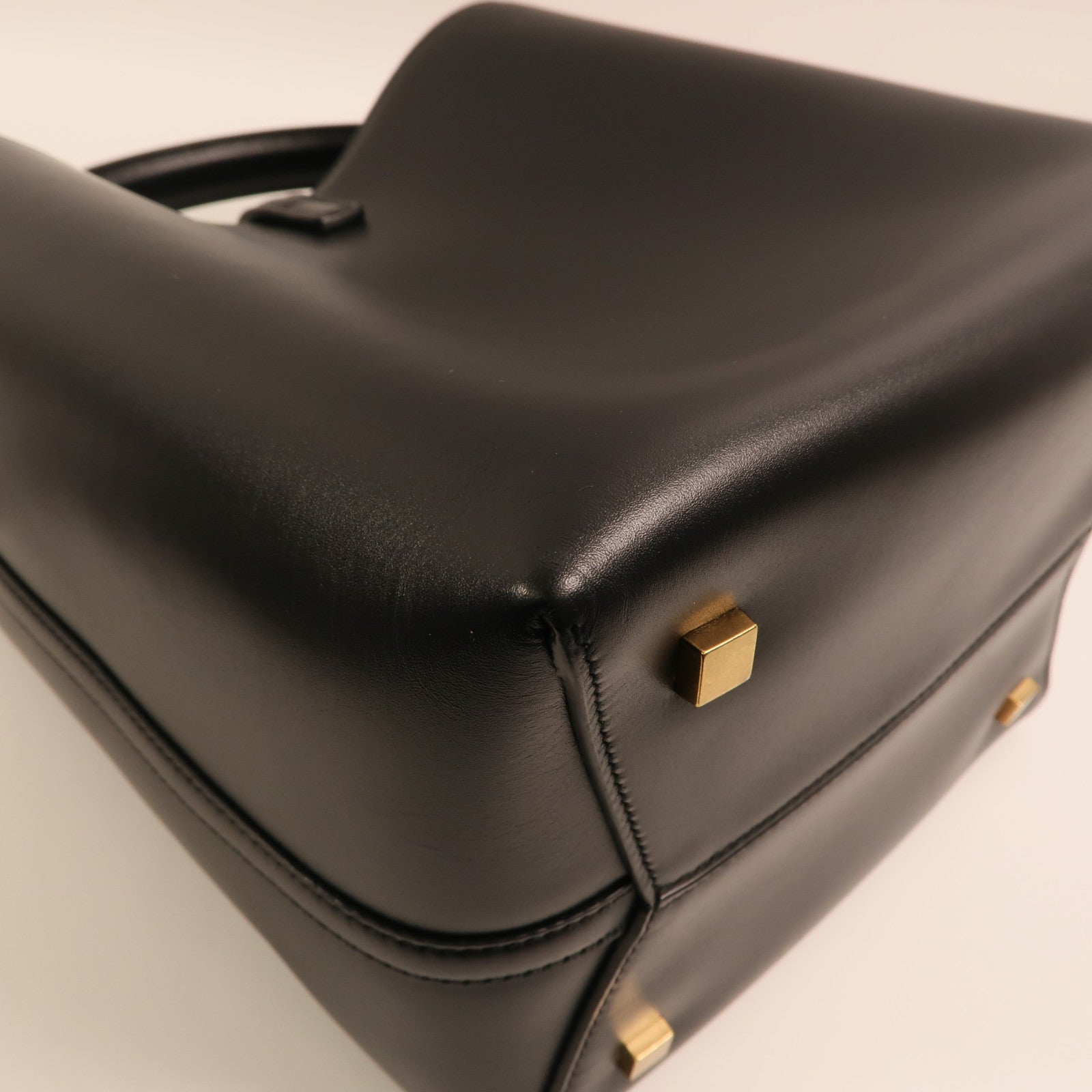 SAINT LAURENT 牛皮皮革Le 37金扣手挽肩背兩用袋