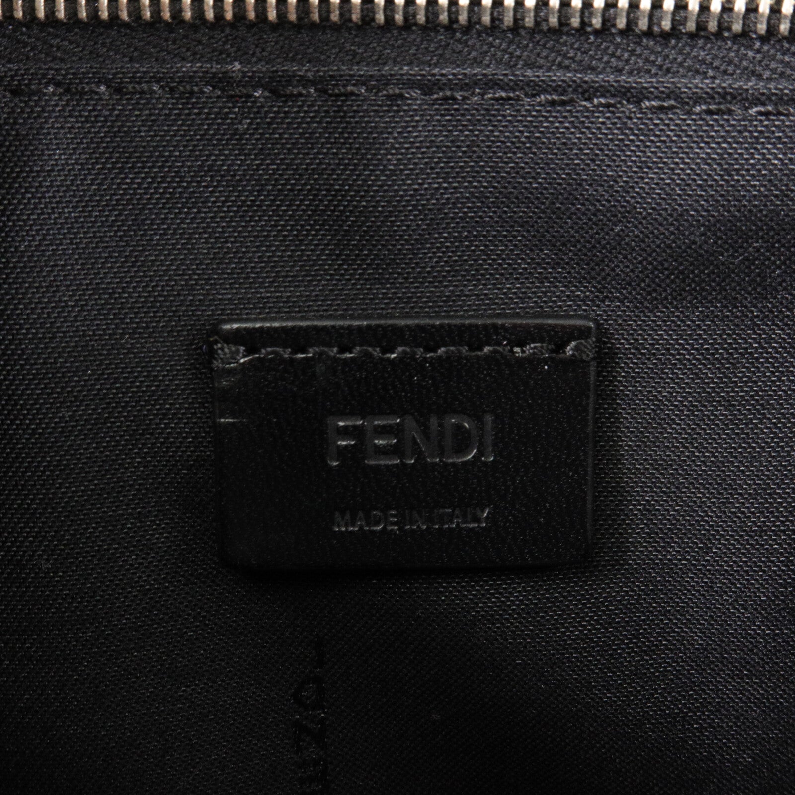 FENDI 牛皮皮革Pouch手提包