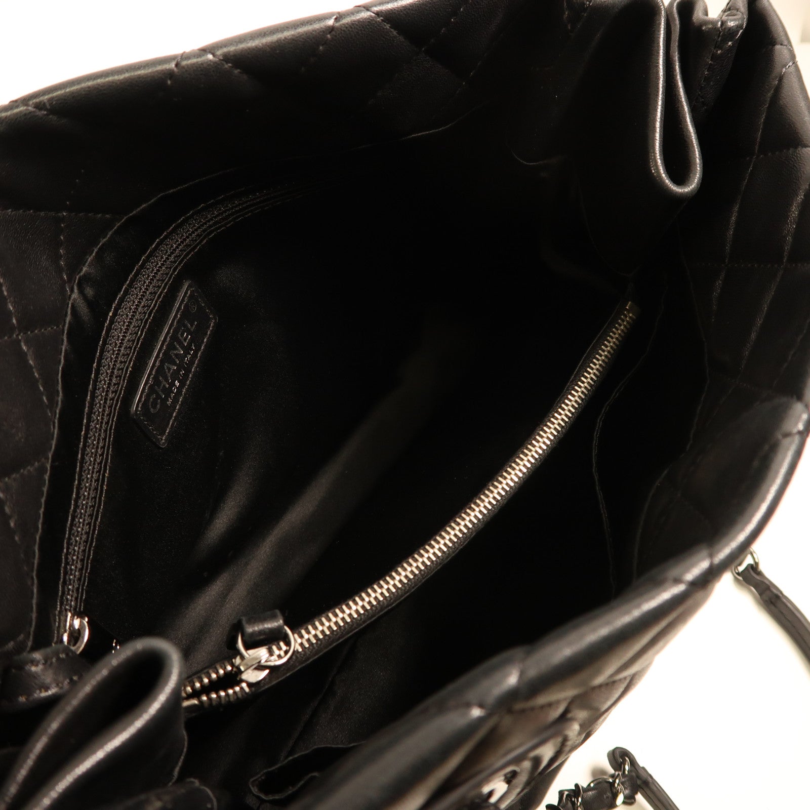 CHANEL 羊皮皮革Shoulder Bag銀扣鏈帶肩背袋黑色
