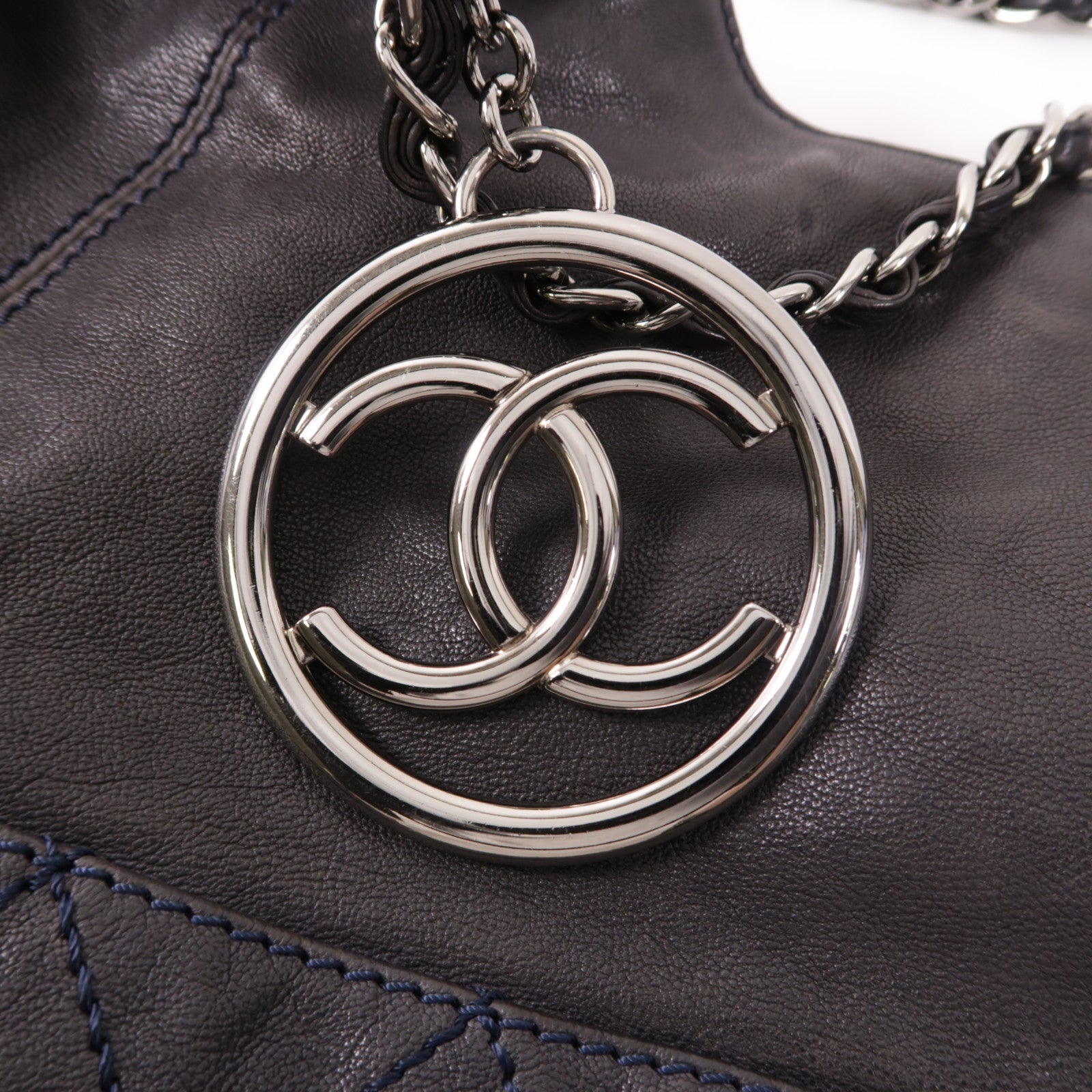 CHANEL 牛皮皮革Chain Shoulder銀扣鏈帶肩背袋