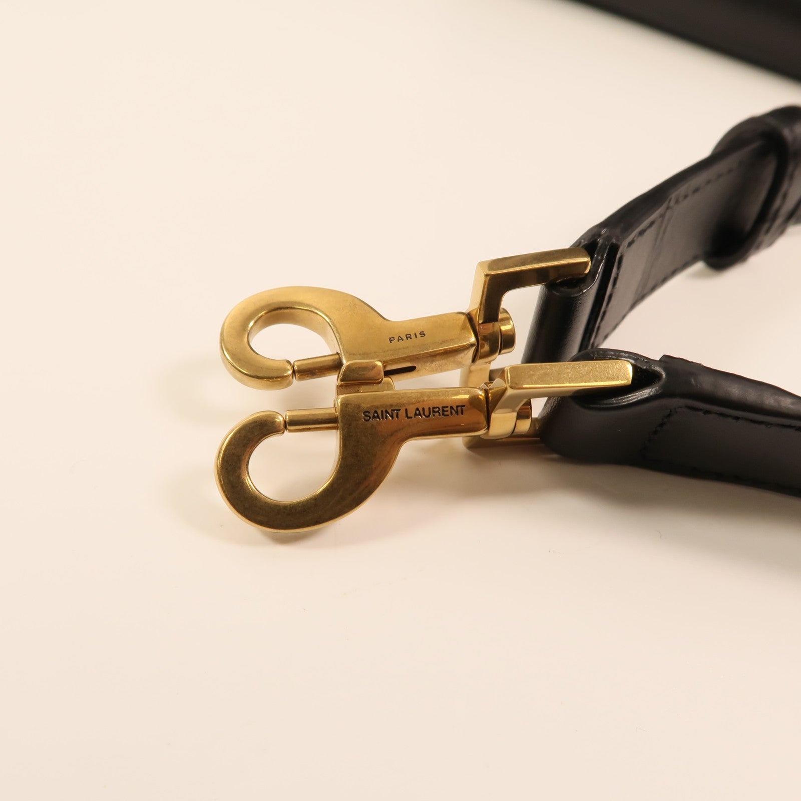 SAINT LAURENT 牛皮皮革Le 37金扣手挽肩背兩用袋
