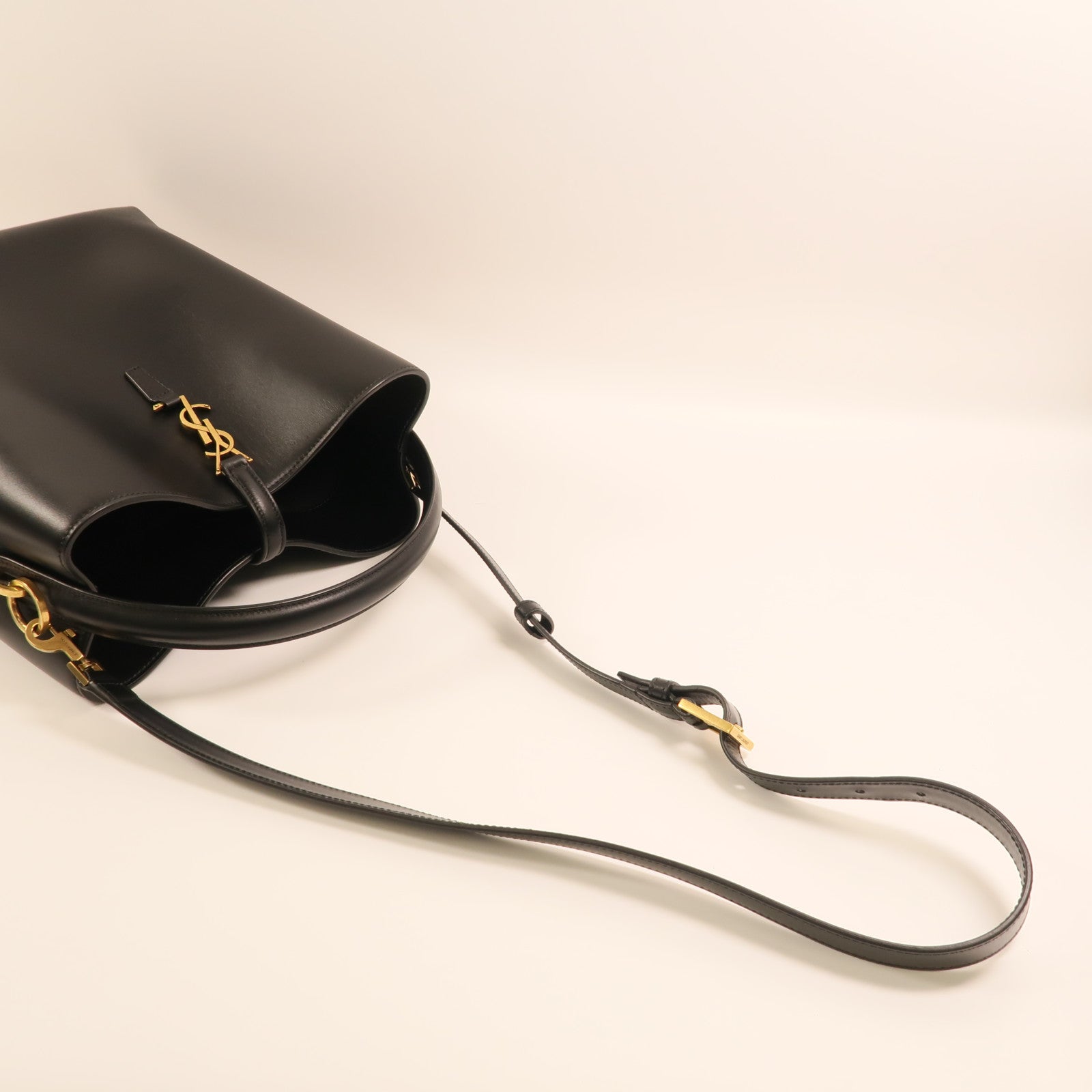 SAINT LAURENT 牛皮皮革Le 37金扣手挽肩背兩用袋