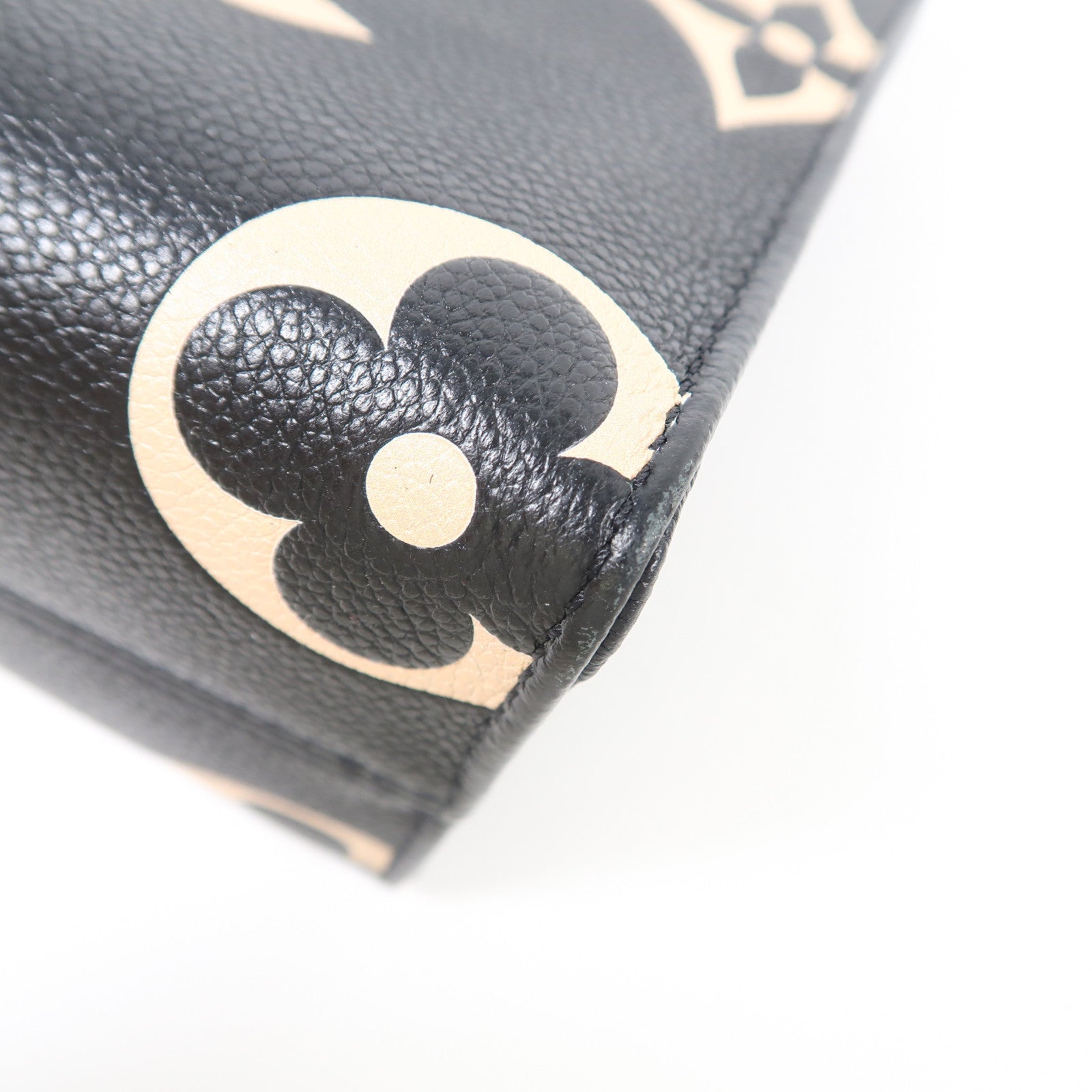 LOUIS VUITTON Monogram Empreinte On The Go金扣手挽肩背兩用袋黑色/米色
