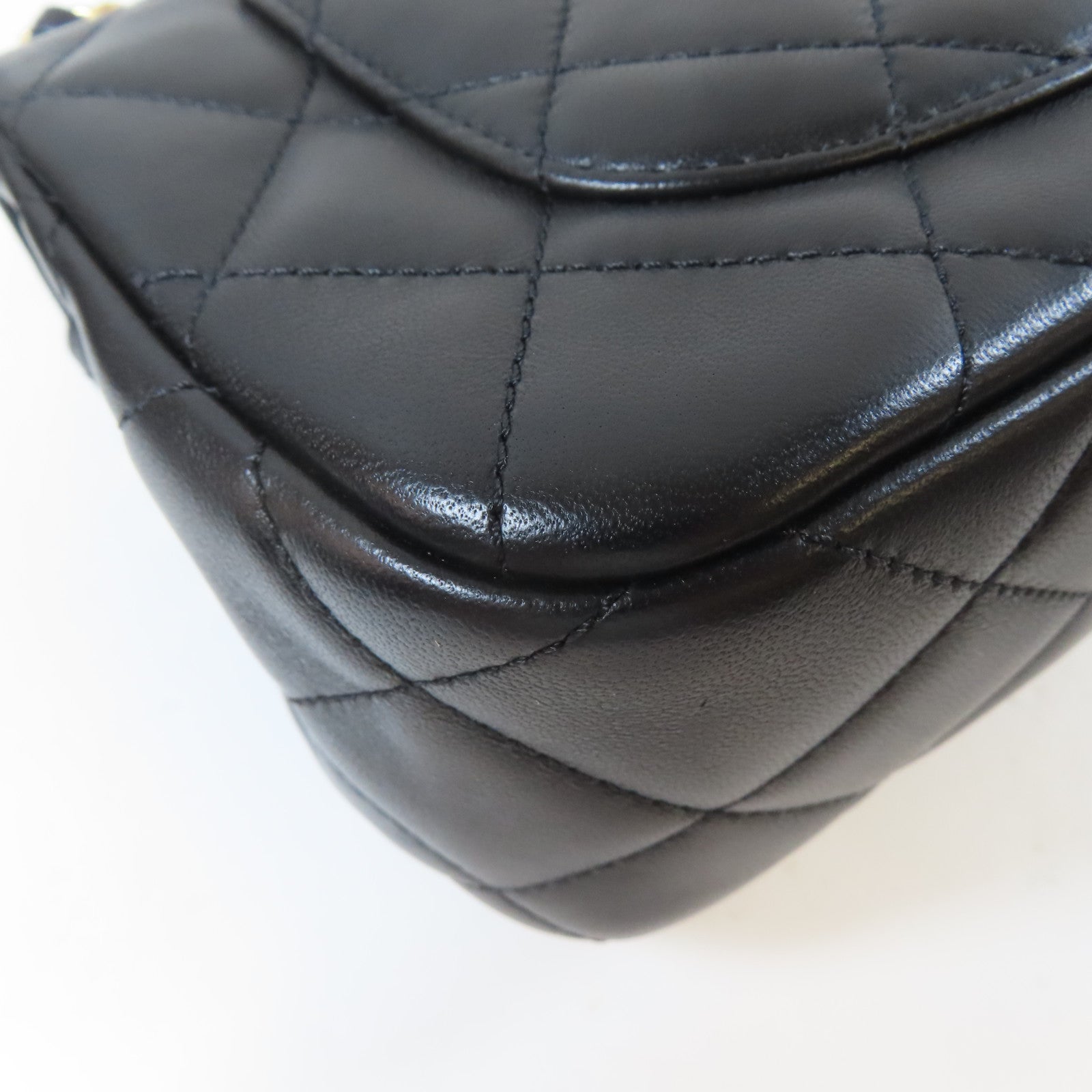 CHANEL 菱格羊皮皮革Pearl Hairpin Badge Chain Shoulder Bag金扣/銀扣鏈帶肩背袋黑色