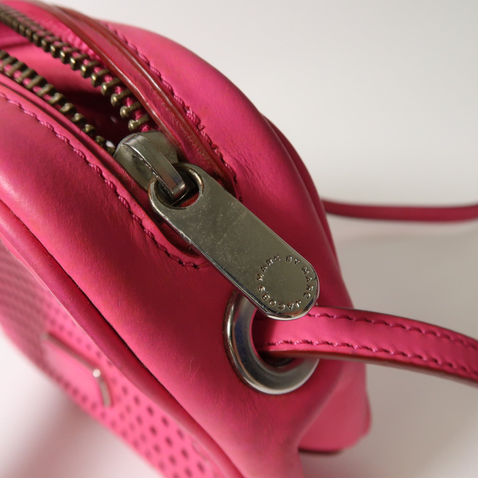 MARC JACOBS 牛皮皮革Shoulder Bag銀扣肩背袋粉紅色