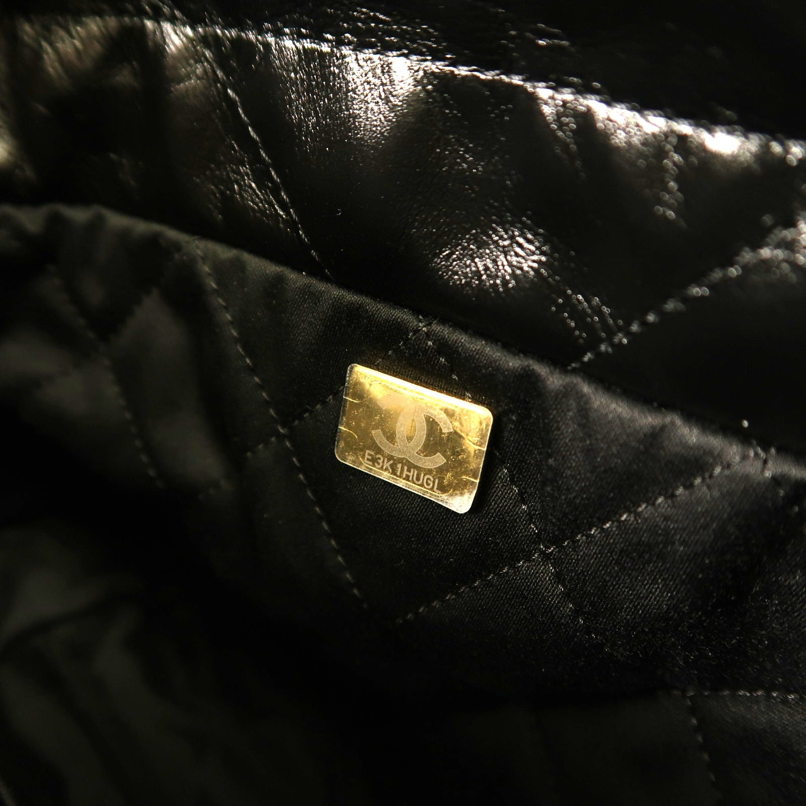 CHANEL 牛皮皮革Mini C22金扣鏈帶手挽肩背兩用袋