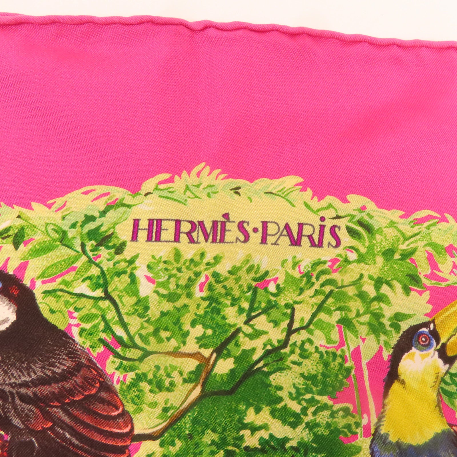 HERMES Scarf 90x90 Silk Pink