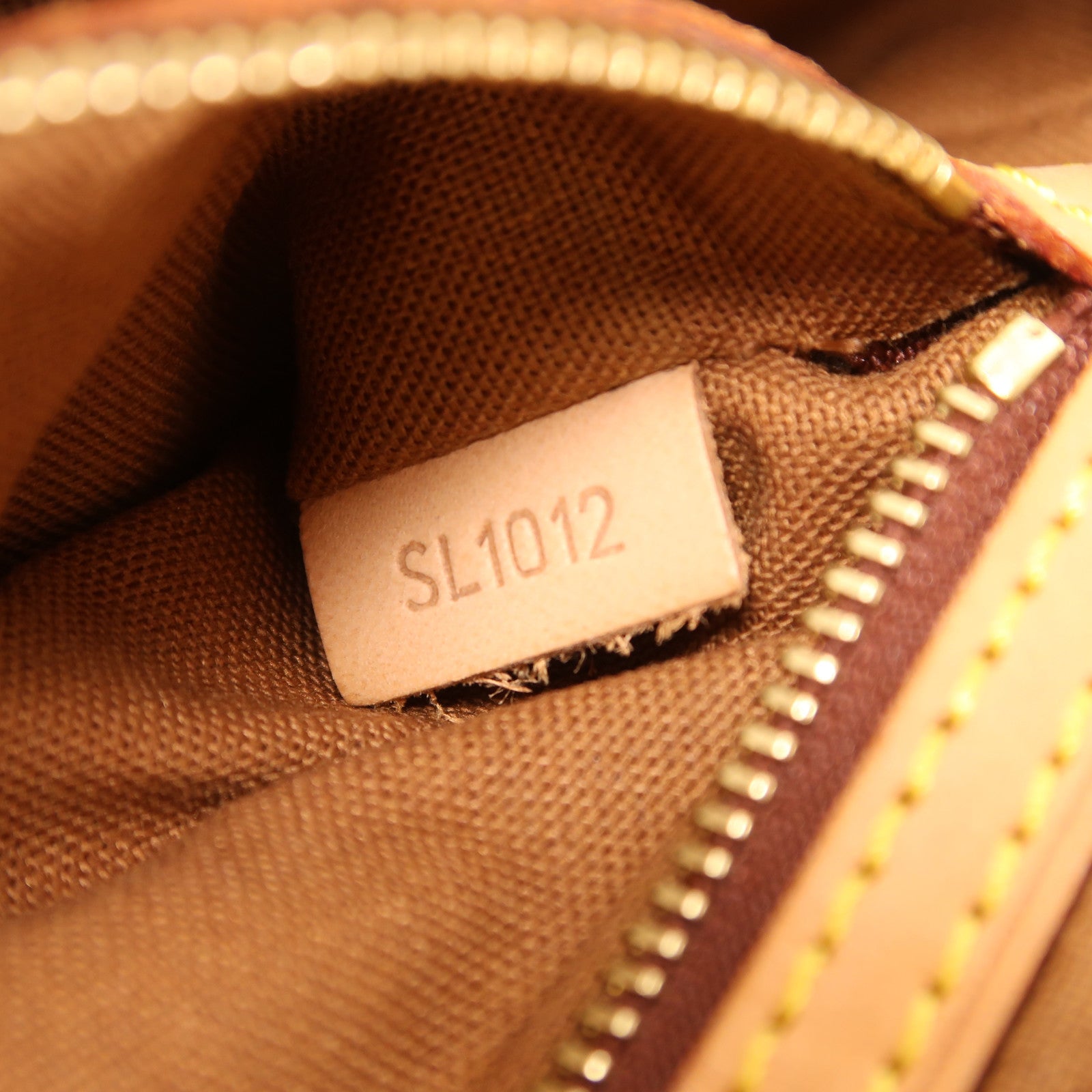 LOUIS VUITTON Monogram Trotteur金扣肩背袋棕色