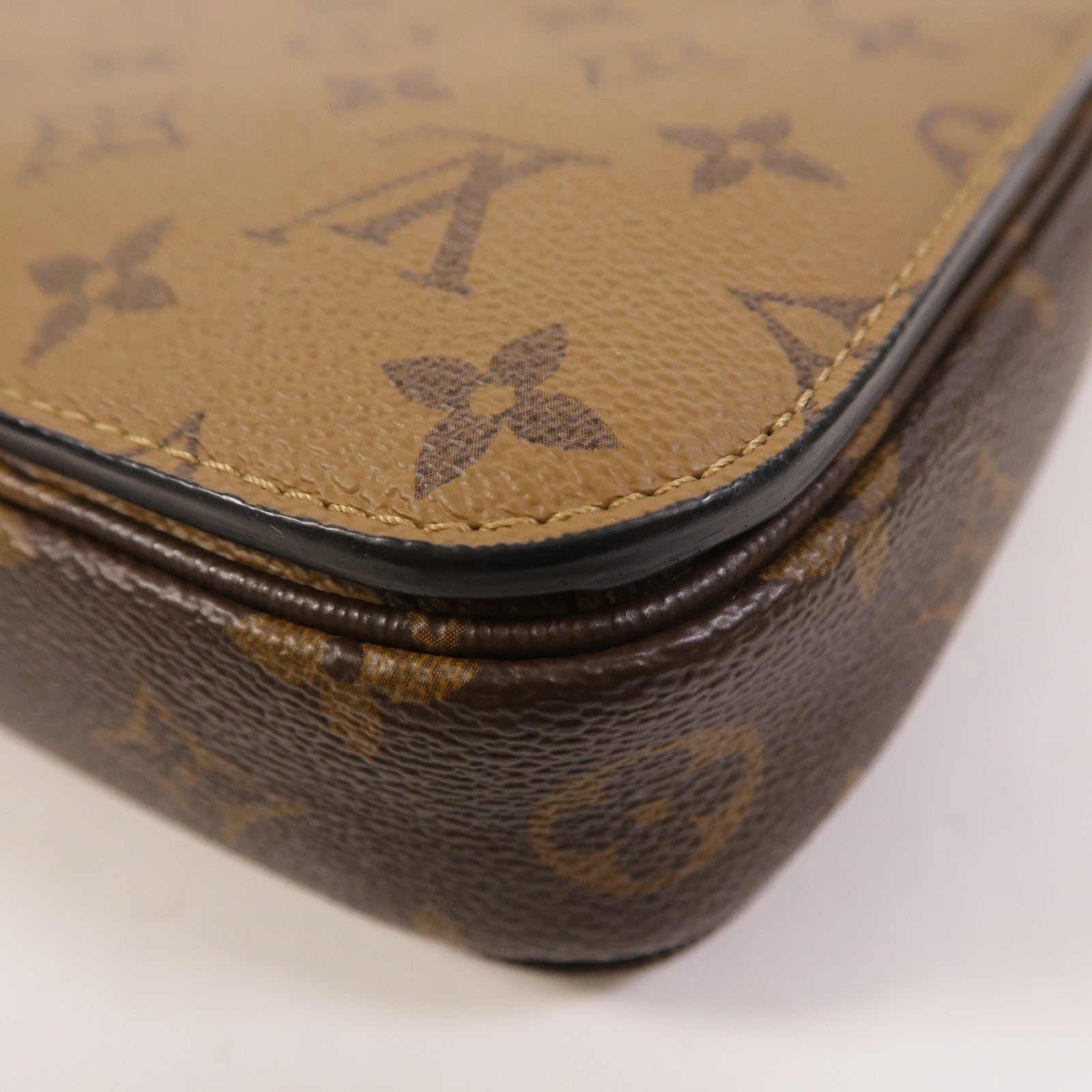 LOUIS VUITTON Monogram Reverse Pochette Metis金扣手挽肩背兩用袋