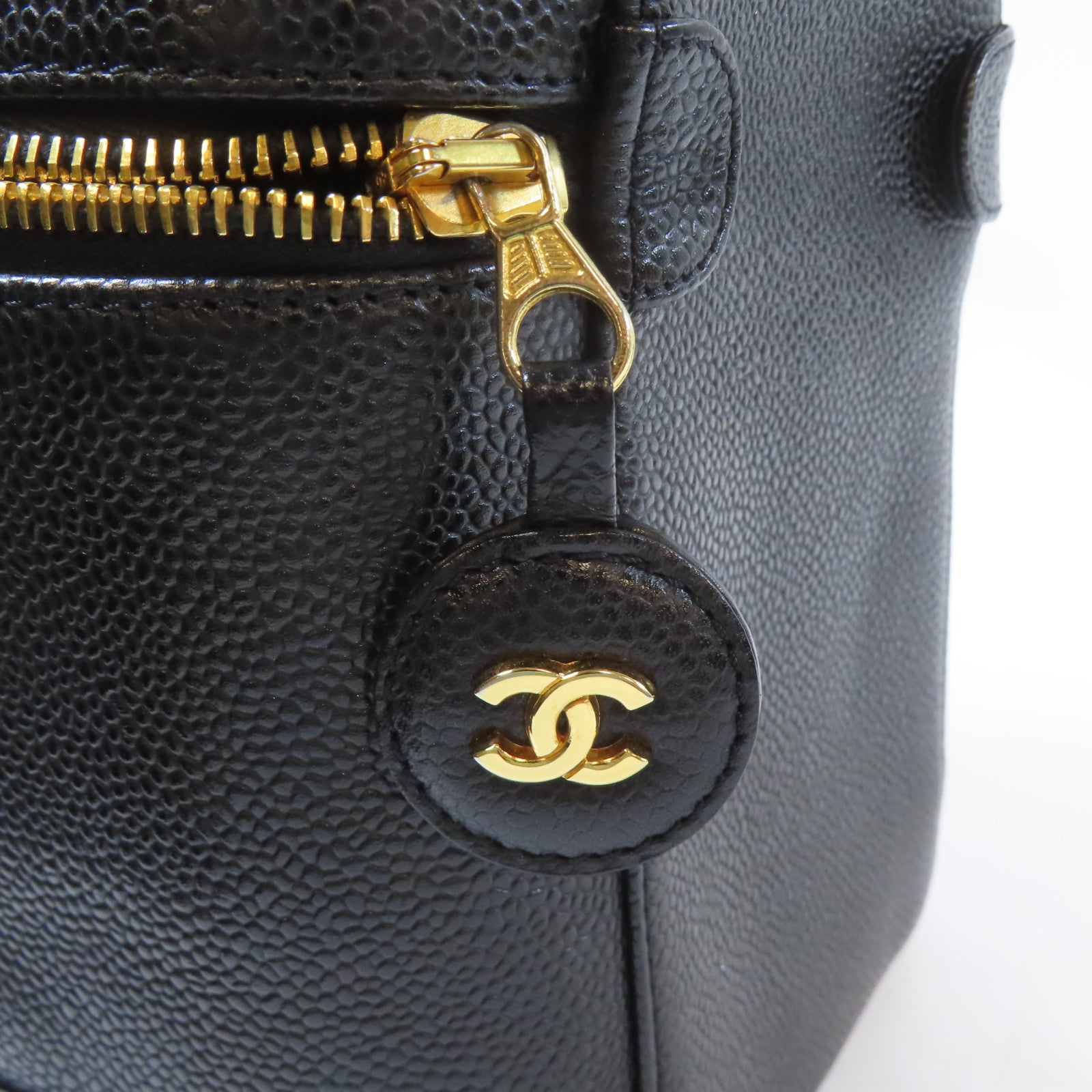 CHANEL Caviar皮革Vintage Vanity Case金扣手挽袋黑色