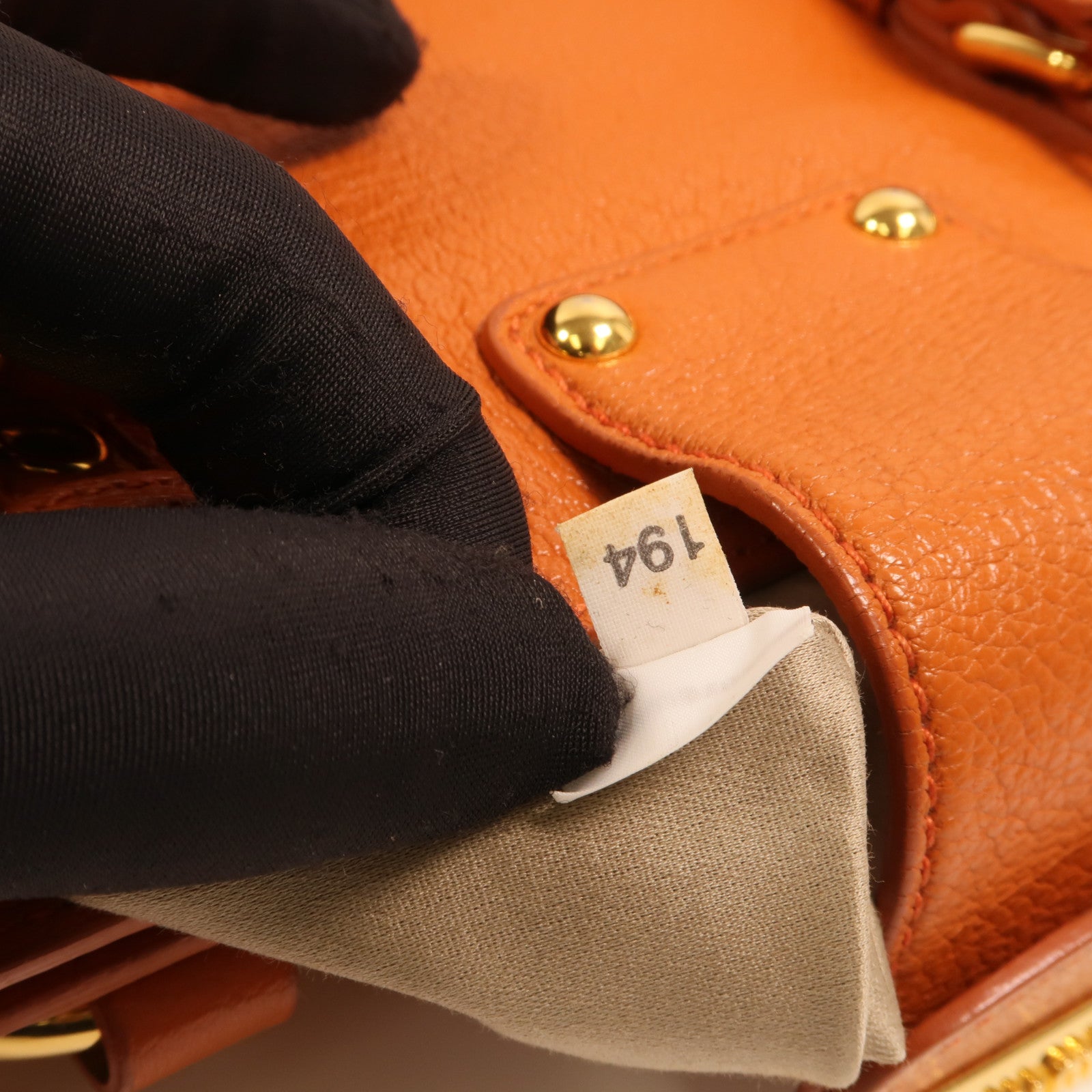 Miu Miu 牛皮皮革2 Way Shoulder金扣手挽肩背兩用袋