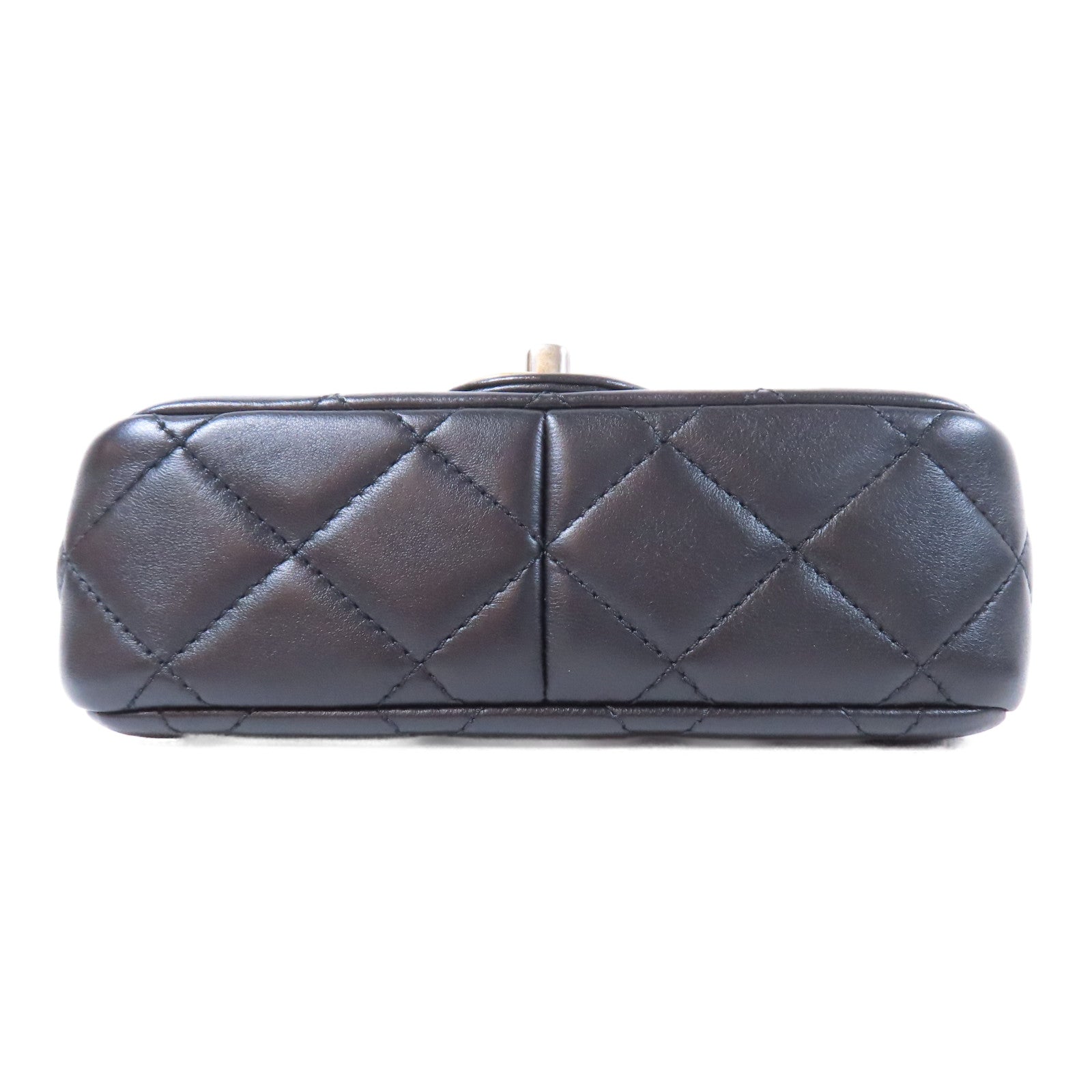 CHANEL 菱格羊皮皮革Classic Flap金扣肩背袋黑色
