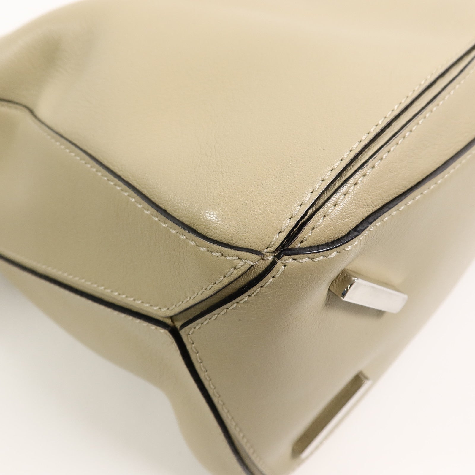 LOEWE 牛皮皮革Puzzle Medium手挽肩背兩用袋