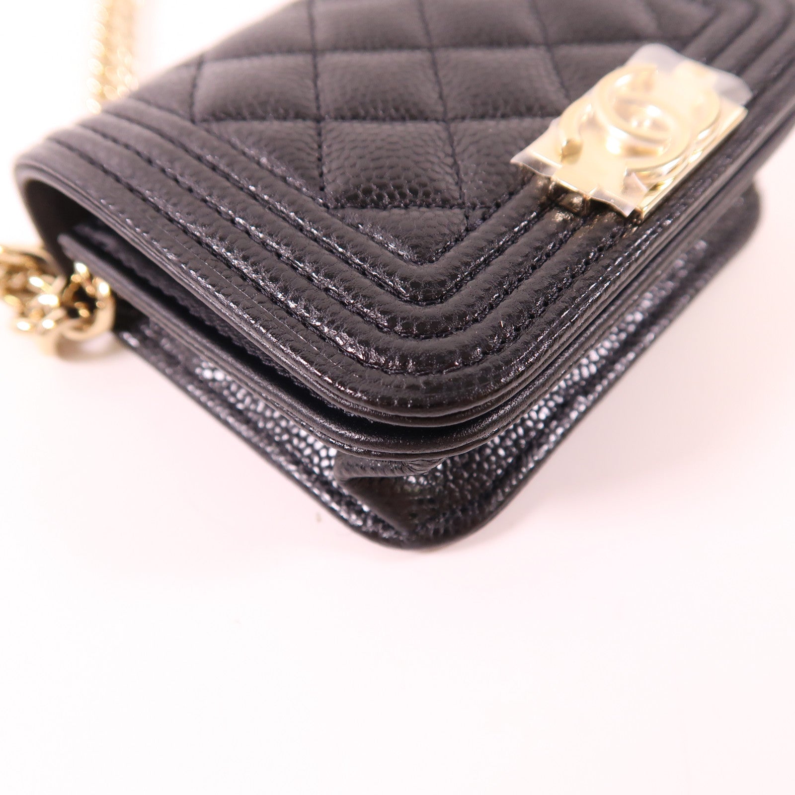 CHANEL 牛皮皮革Boy金扣鏈帶肩背袋