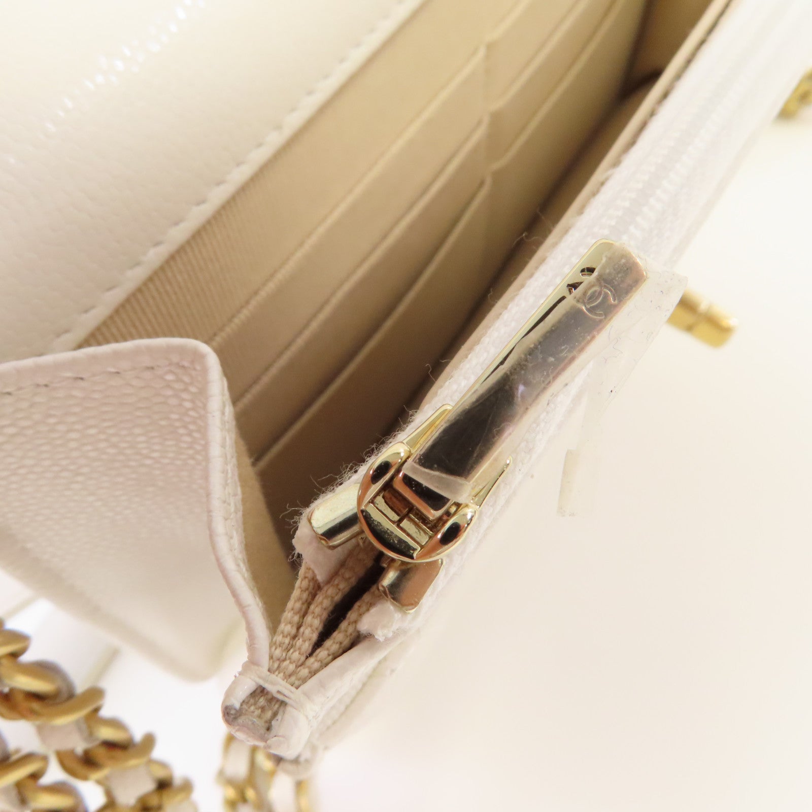 CHANEL 菱格Caviar皮革Gold Coin Chain WOC Shoulder Bag金扣鏈帶肩背袋米白色