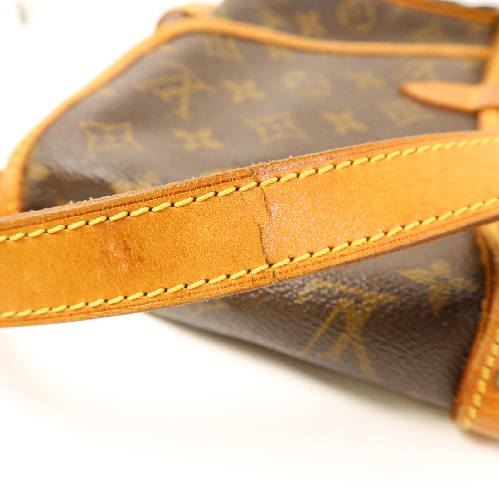 LOUIS VUITTON Monogram Saumur 30金扣肩背袋棕色