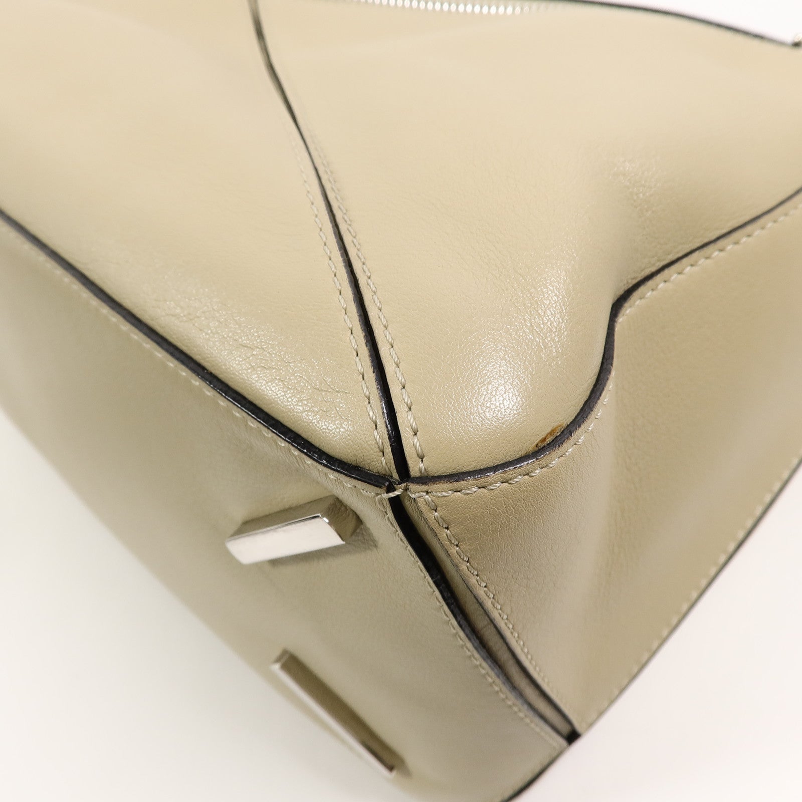 LOEWE 牛皮皮革Puzzle Medium手挽肩背兩用袋