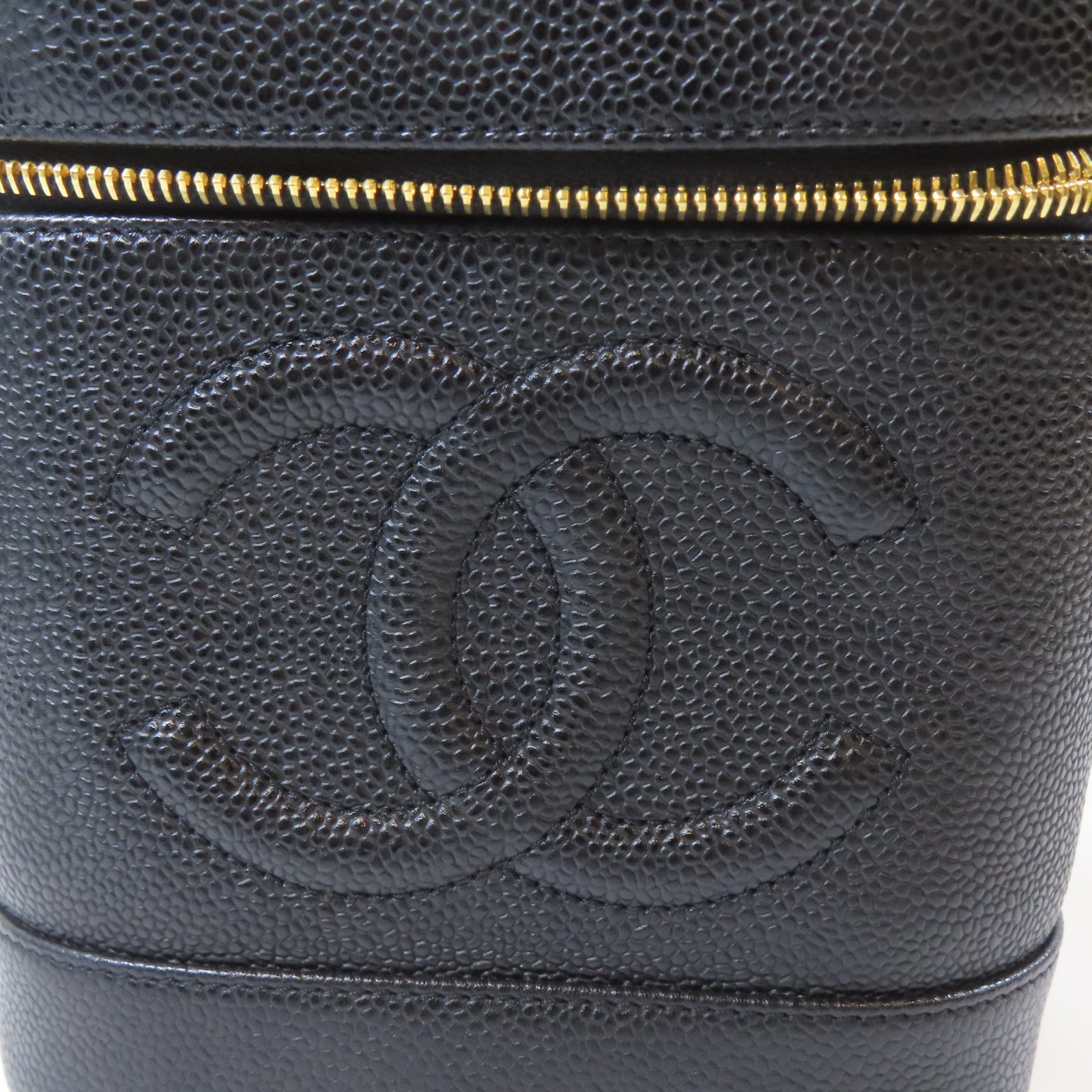 CHANEL Caviar皮革Vintage Vanity Case金扣手挽袋黑色