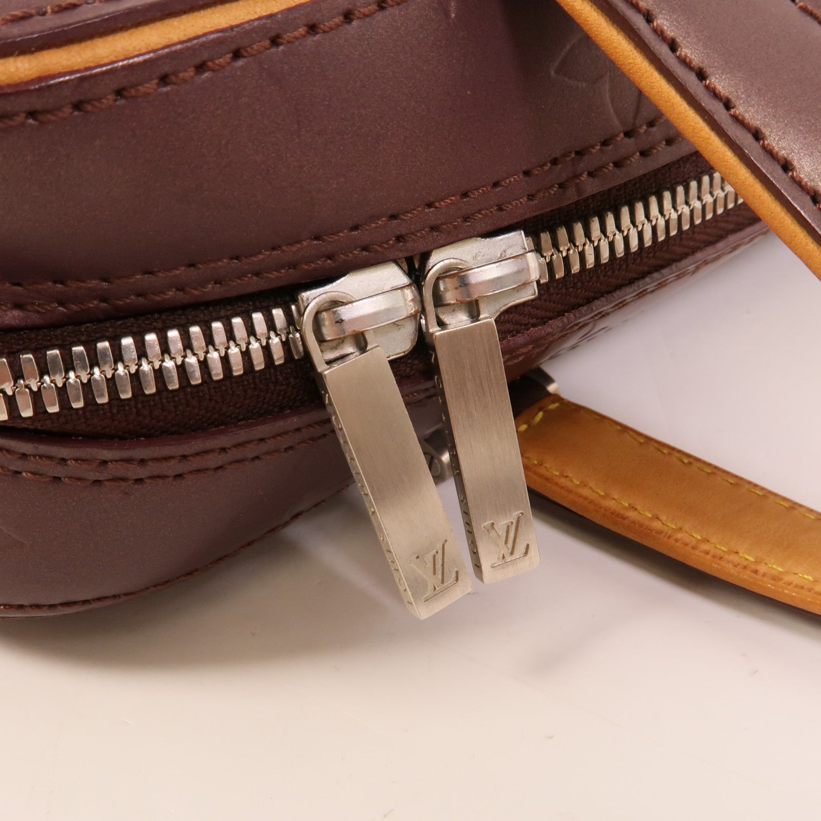 LOUIS VUITTON Monogram Mat Shelton 手挽袋