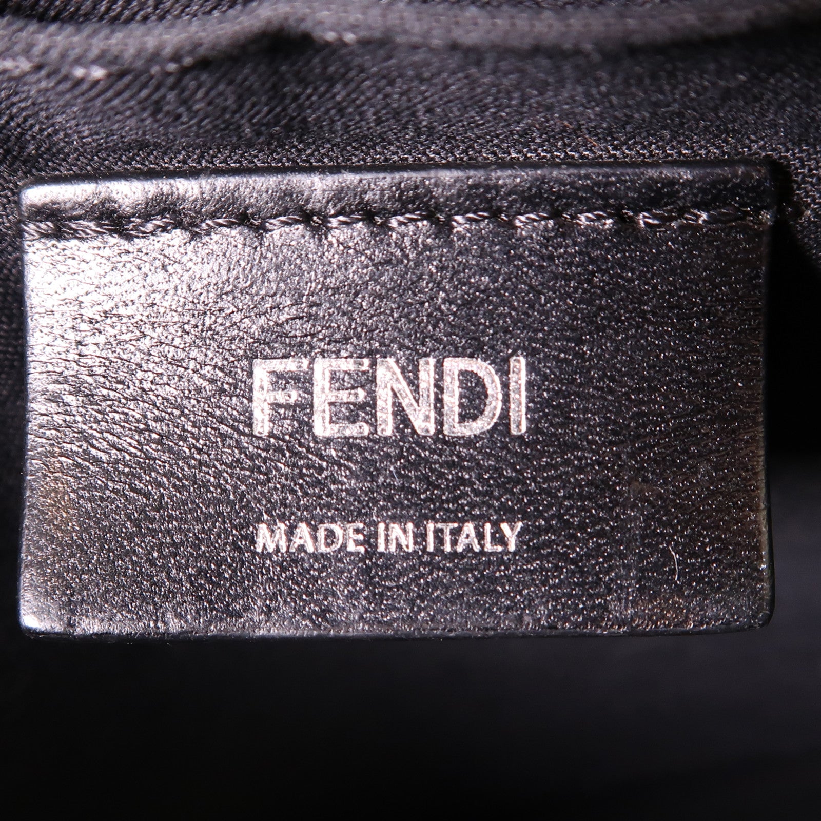 FENDI 塗層帆布Pouch銀扣手拿包