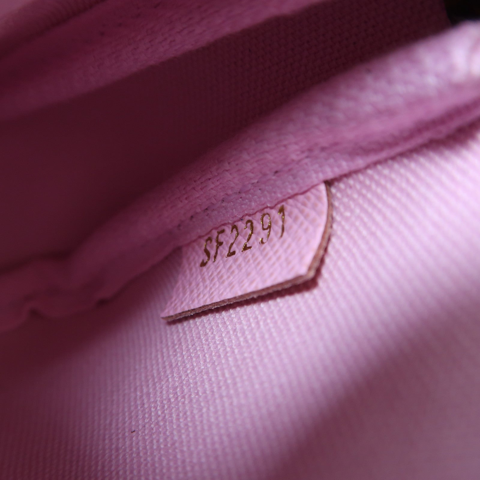 LOUIS VUITTON Monogram Mini Pochette Accessoires金扣手挽袋啡色/彩色