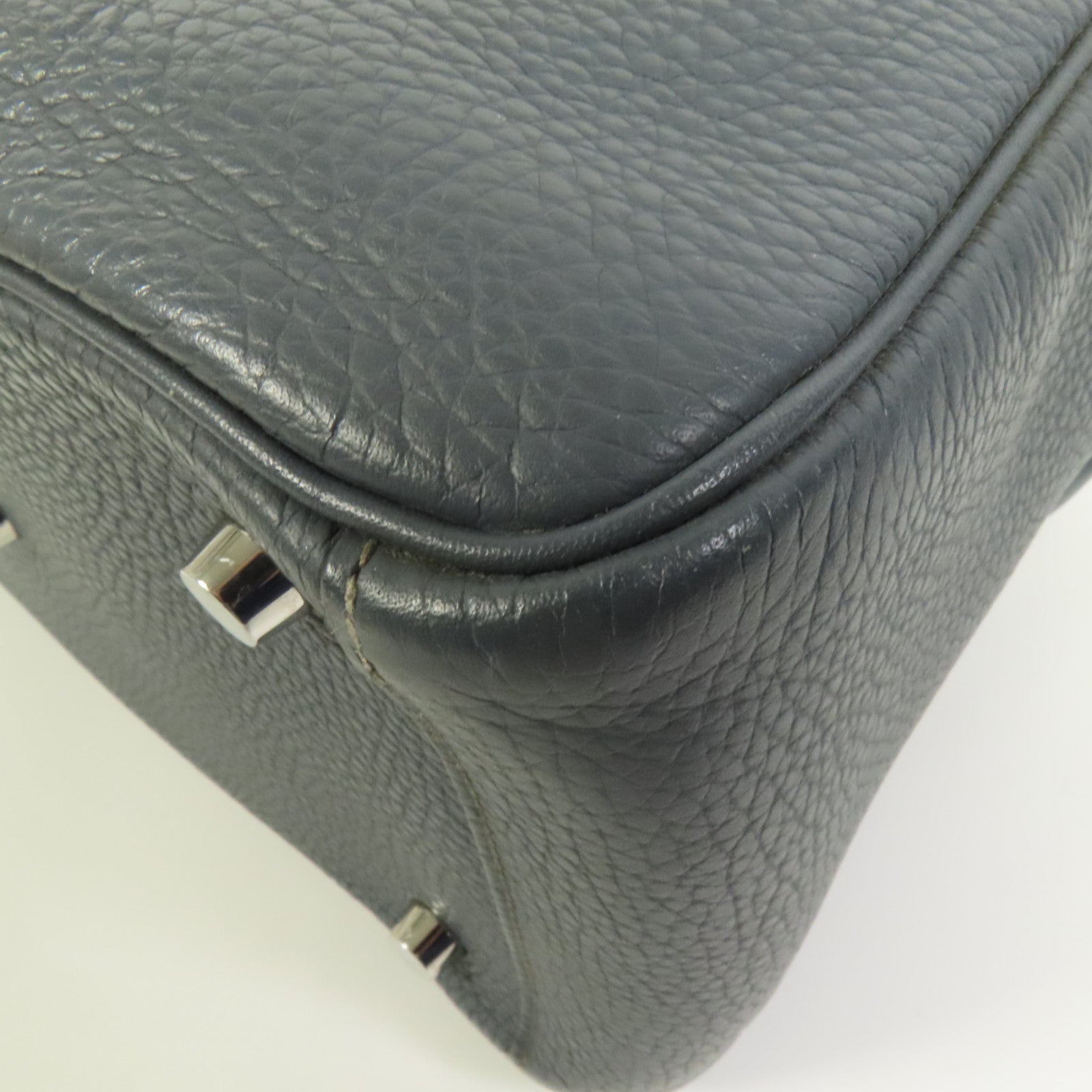 HERMES Clemence皮革Lindy 26銀扣手挽肩背兩用袋Bleu Orage