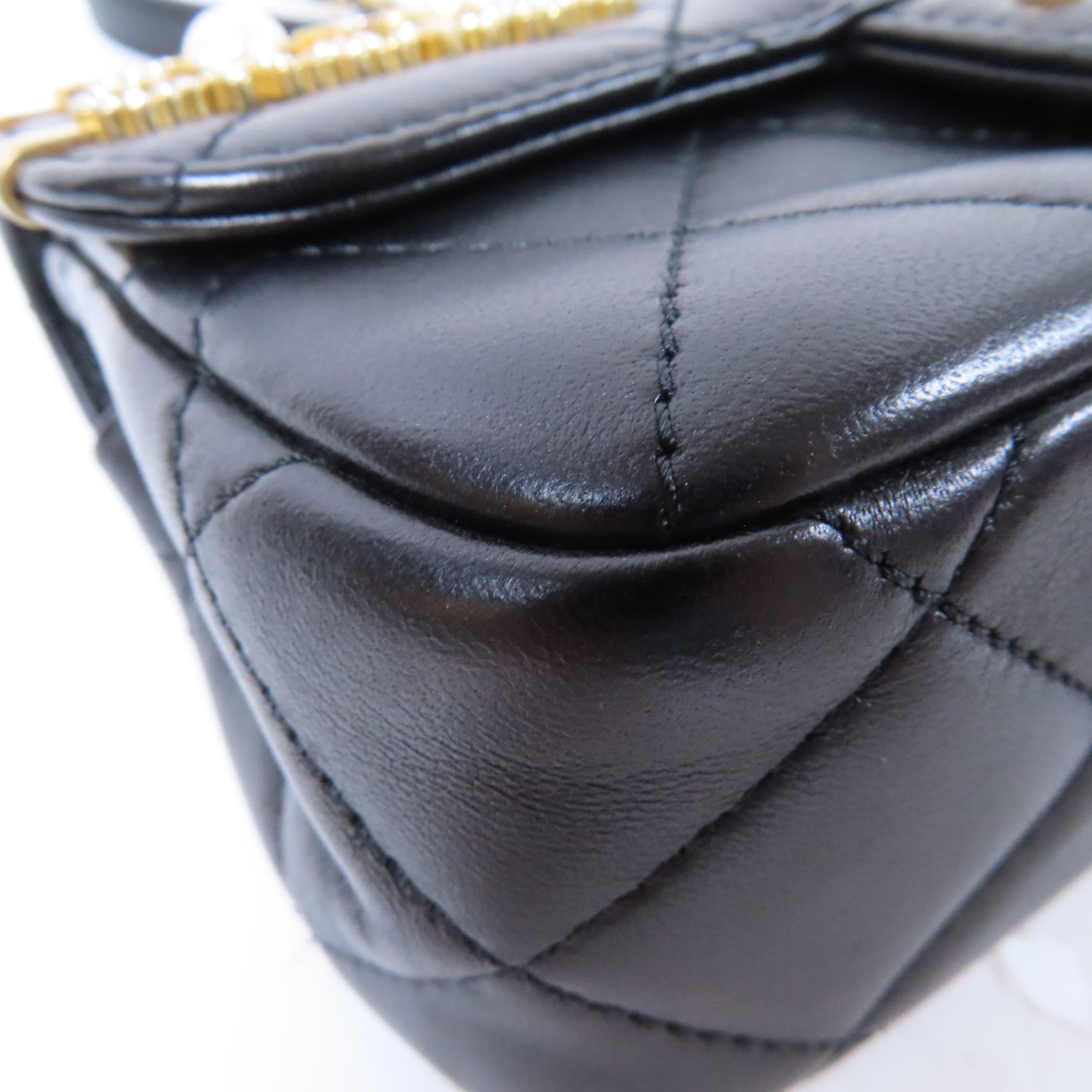 CHANEL 菱格羊皮皮革Classic Flap金扣肩背袋黑色