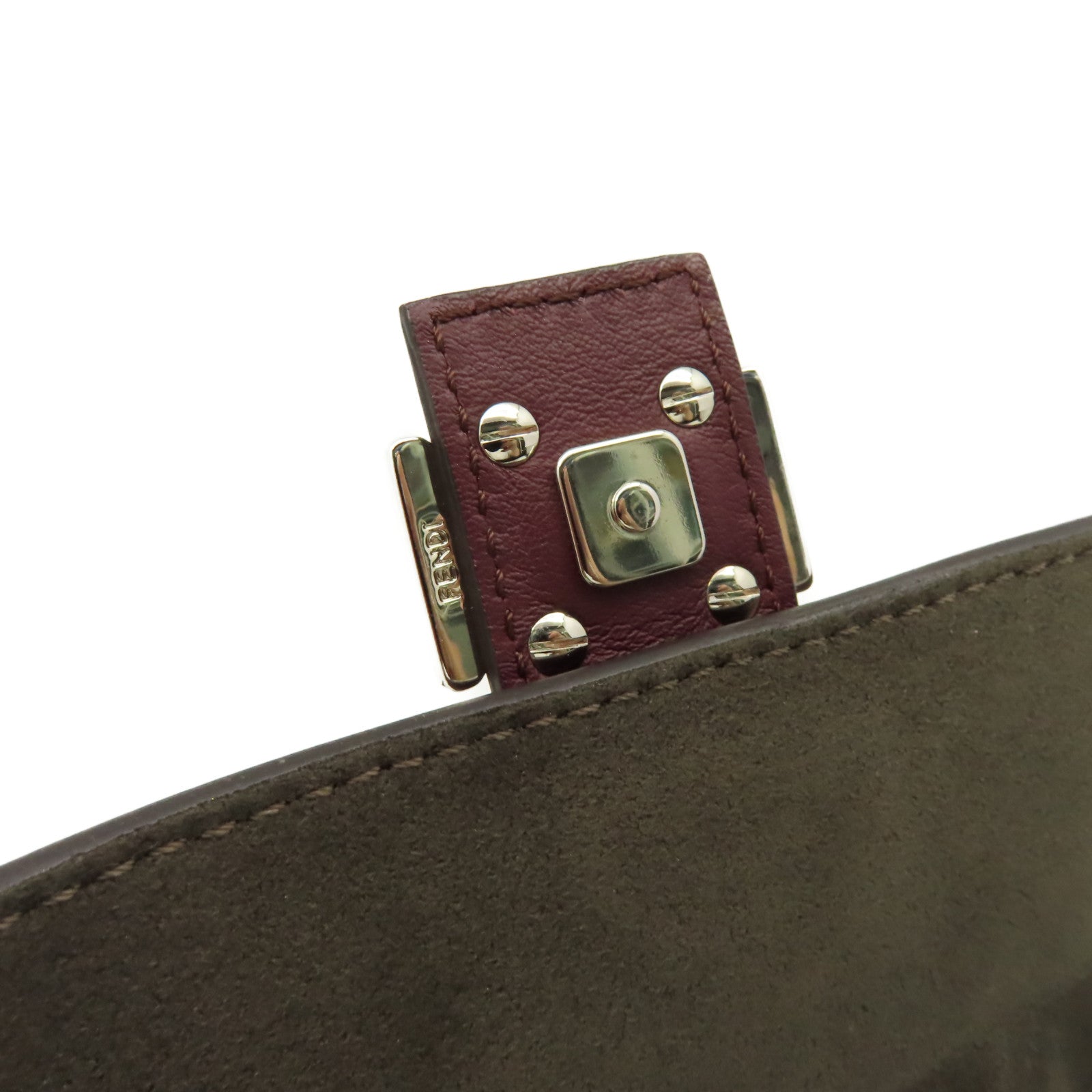 FENDI 牛皮皮革Dippia Micro Baguette Shoulder Bag鏈帶肩背袋酒紅色/米白色