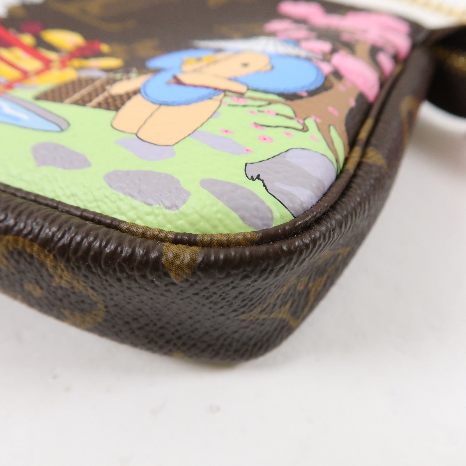 LOUIS VUITTON Monogram Mini Pochette Accessoires金扣手挽袋啡色/彩色