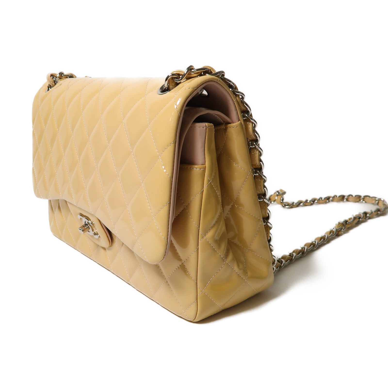 CHANEL 菱格漆皮皮革Large Classic銀扣鏈帶肩背袋米色