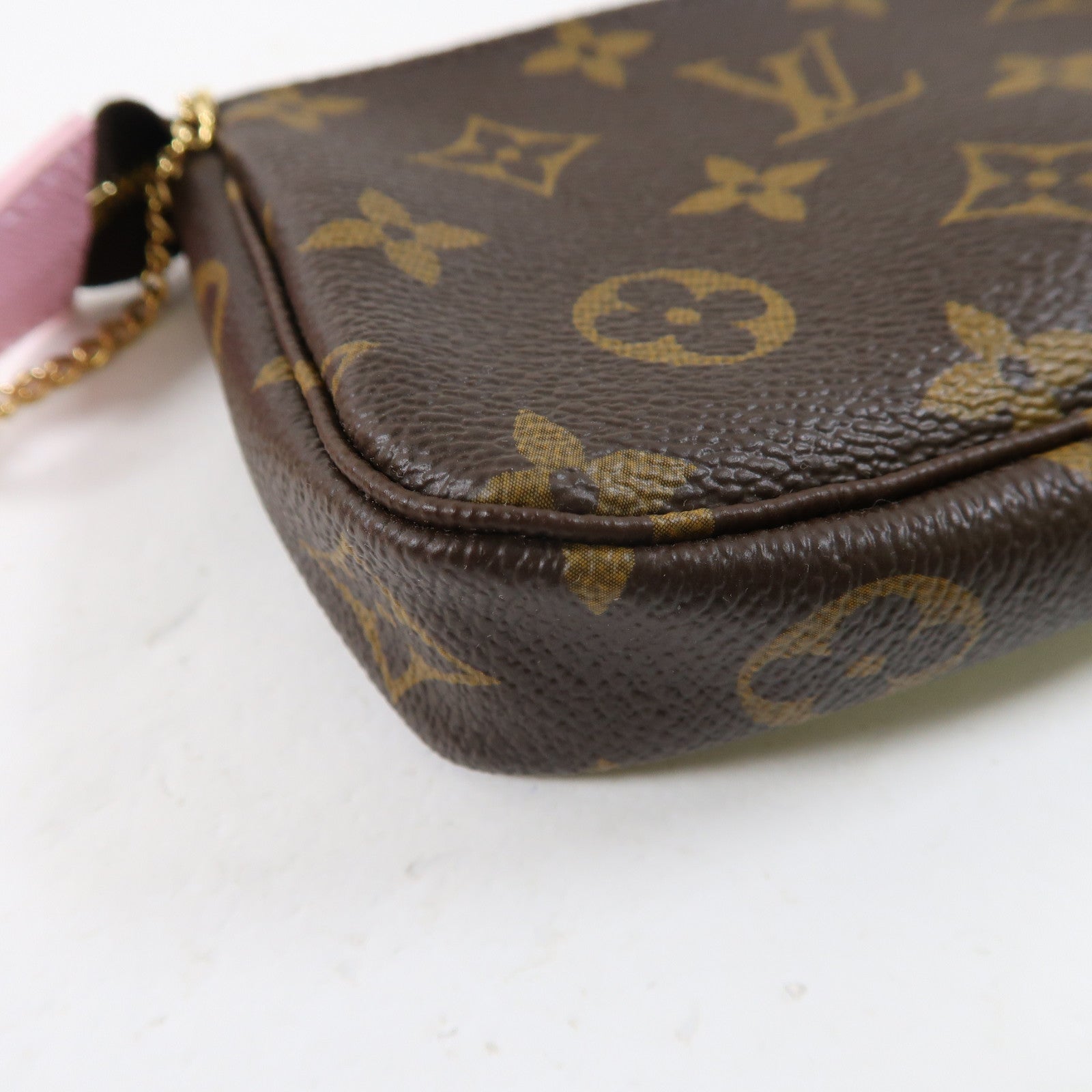 LOUIS VUITTON Monogram Mini Pochette Accessoires金扣手挽袋啡色/彩色