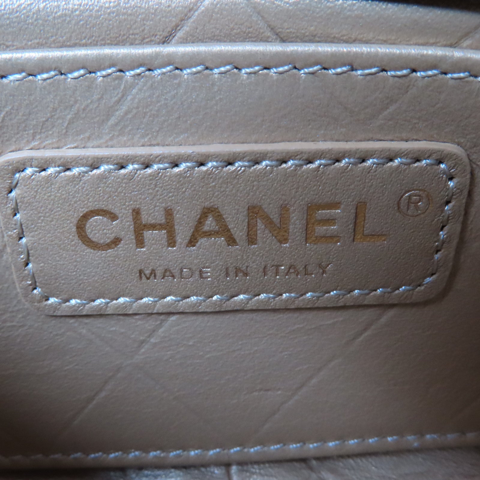 CHANEL 菱格羊皮皮革Classic Flap金扣肩背袋黑色