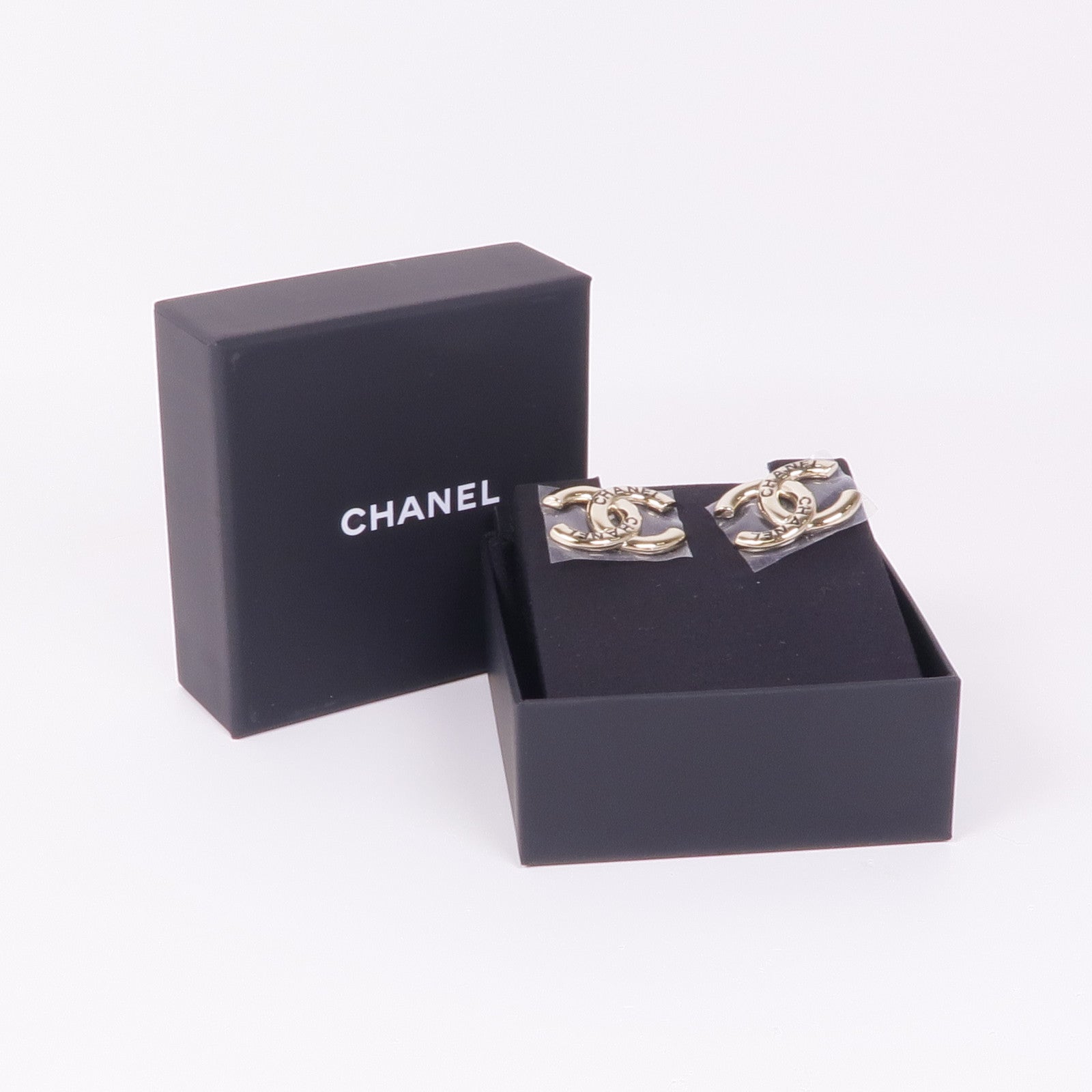 CHANEL CC Earrings Metal Gold