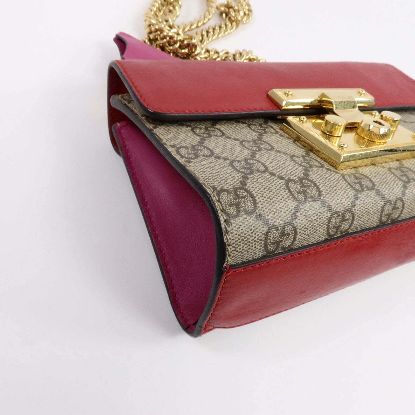 GUCCI 漆皮皮革Padlock Small鏈帶肩背袋