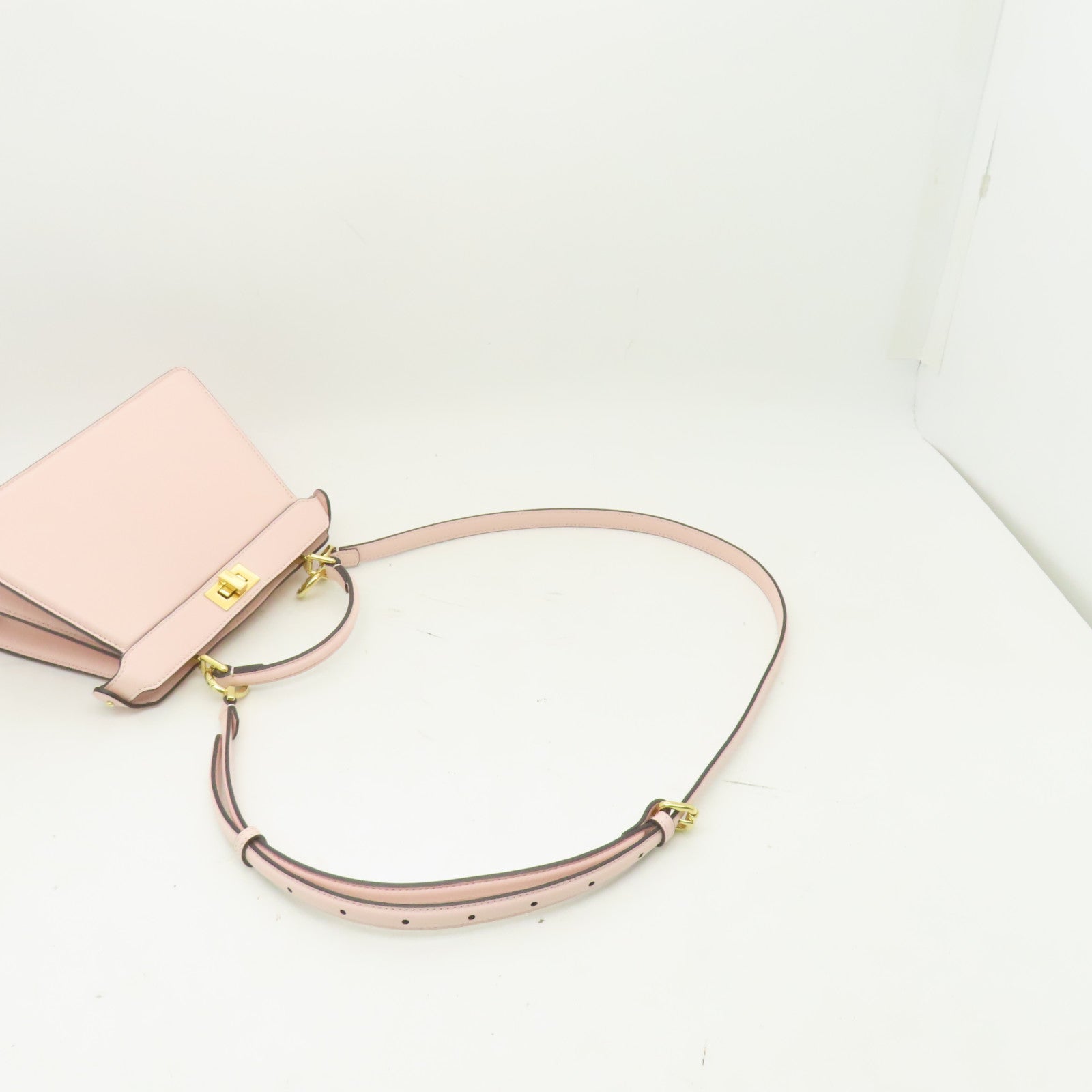 FENDI 【激減優惠】牛皮皮革Peekaboo Iseeu Small金扣手挽肩背兩用袋粉紅色