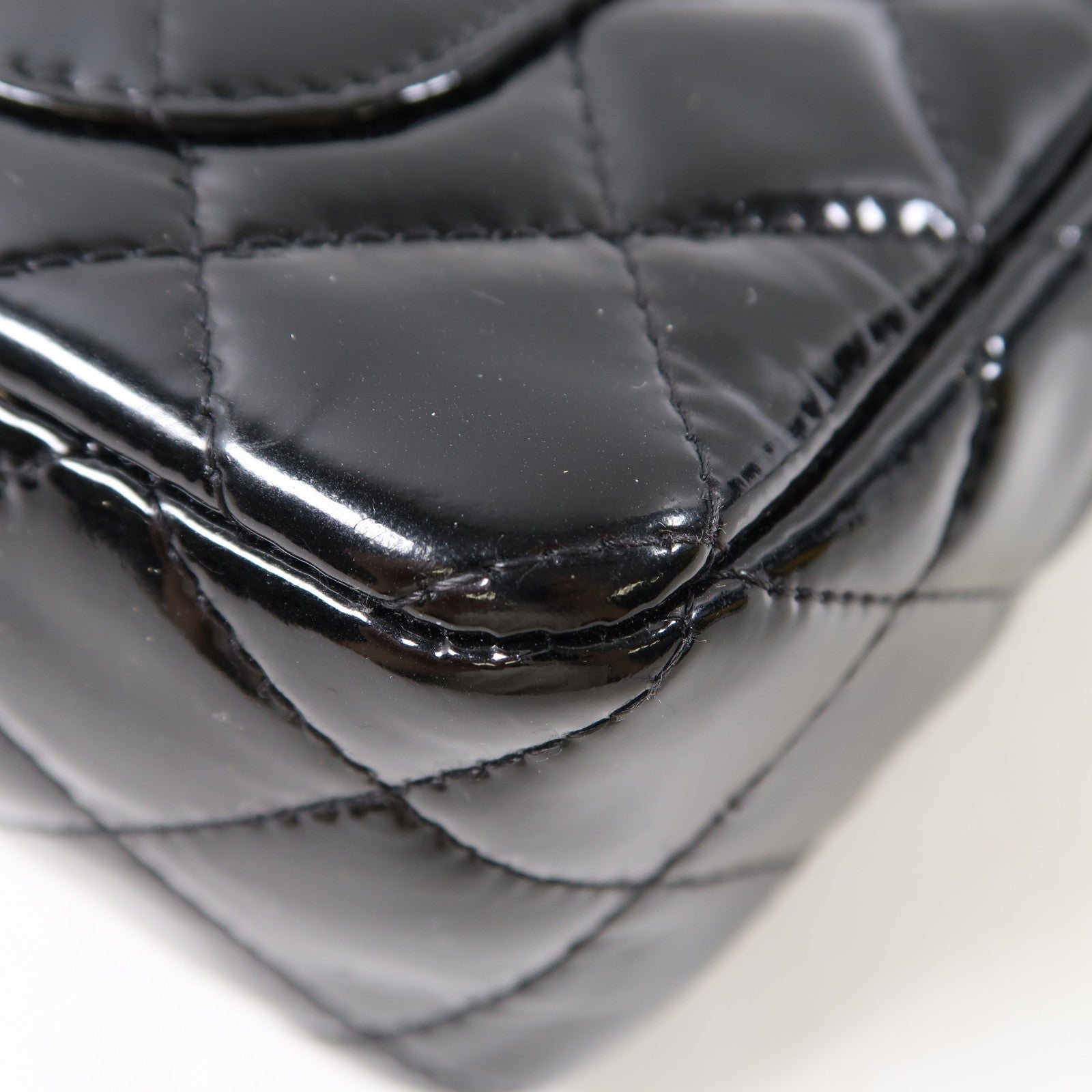 CHANEL 菱格漆皮皮革Chain Shoulder銀扣鏈帶肩背袋黑色