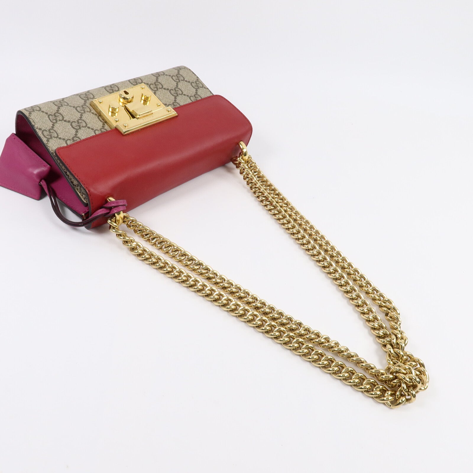 GUCCI 漆皮皮革Padlock Small鏈帶肩背袋