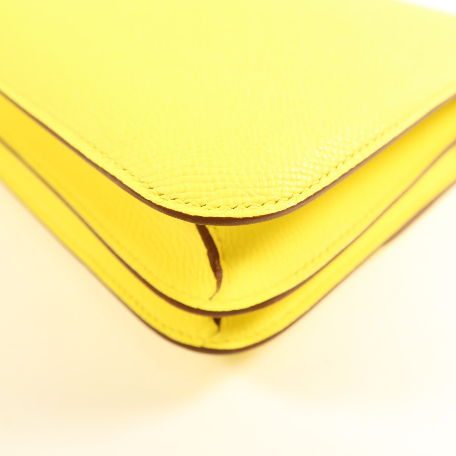 HERMES Epsom皮革Constance Mini 3銀扣肩背袋Jaune Citron