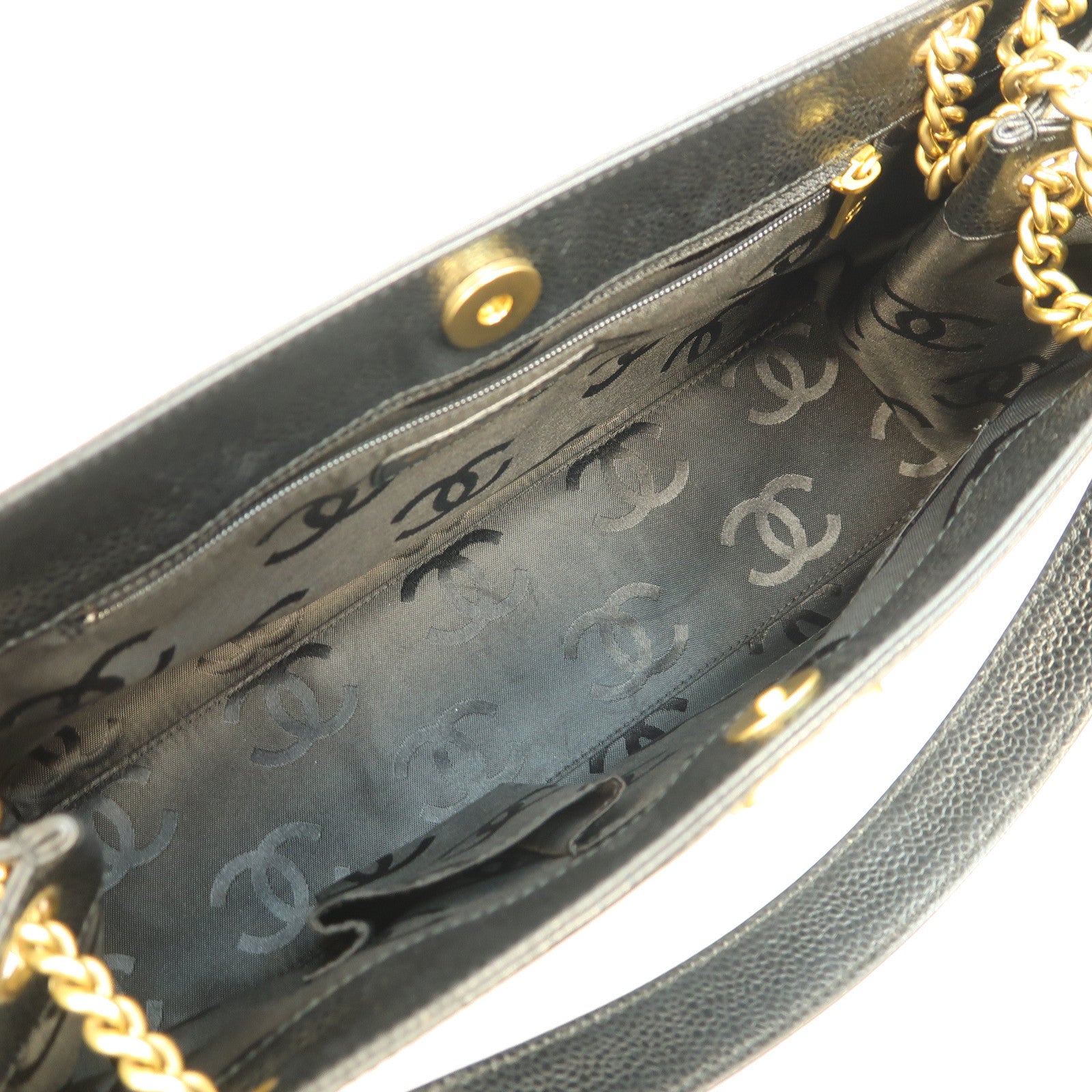 CHANEL 菱格Caviar皮革Chain Shoulder Bag金扣鏈帶肩背袋黑色