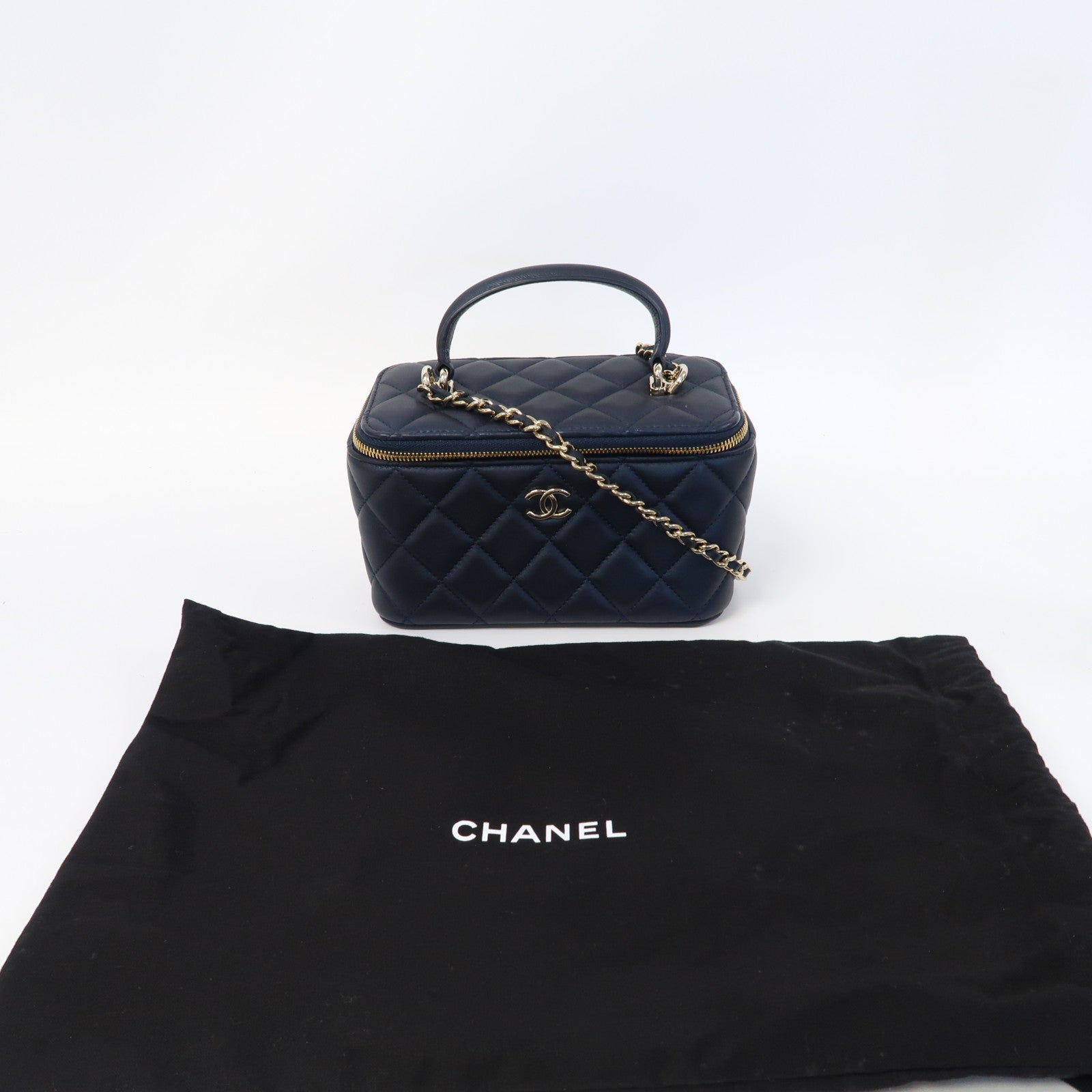 CHANEL 菱格羊皮皮革Vanity Case金扣鏈帶肩背袋深藍色