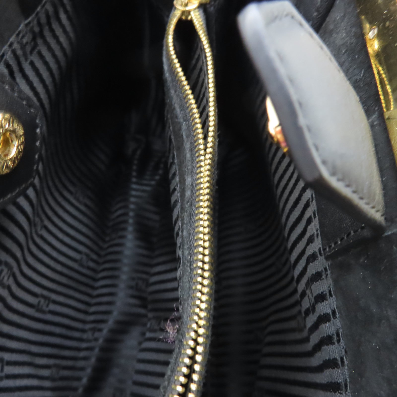 FENDI 【激減優惠】羊毛Handbag金扣手挽袋紫色