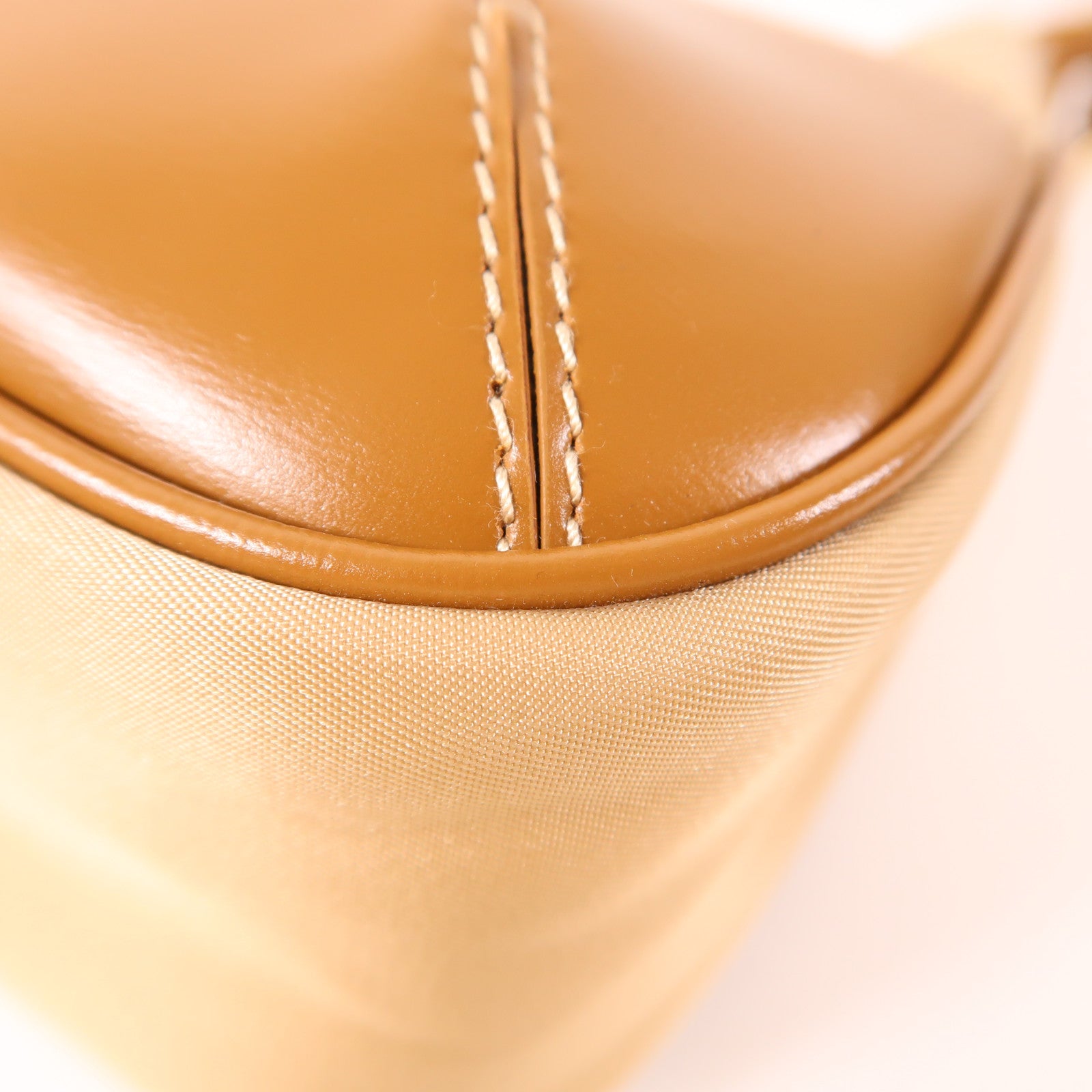 PRADA 尼龍/皮革Shoulder Bag金扣肩背袋